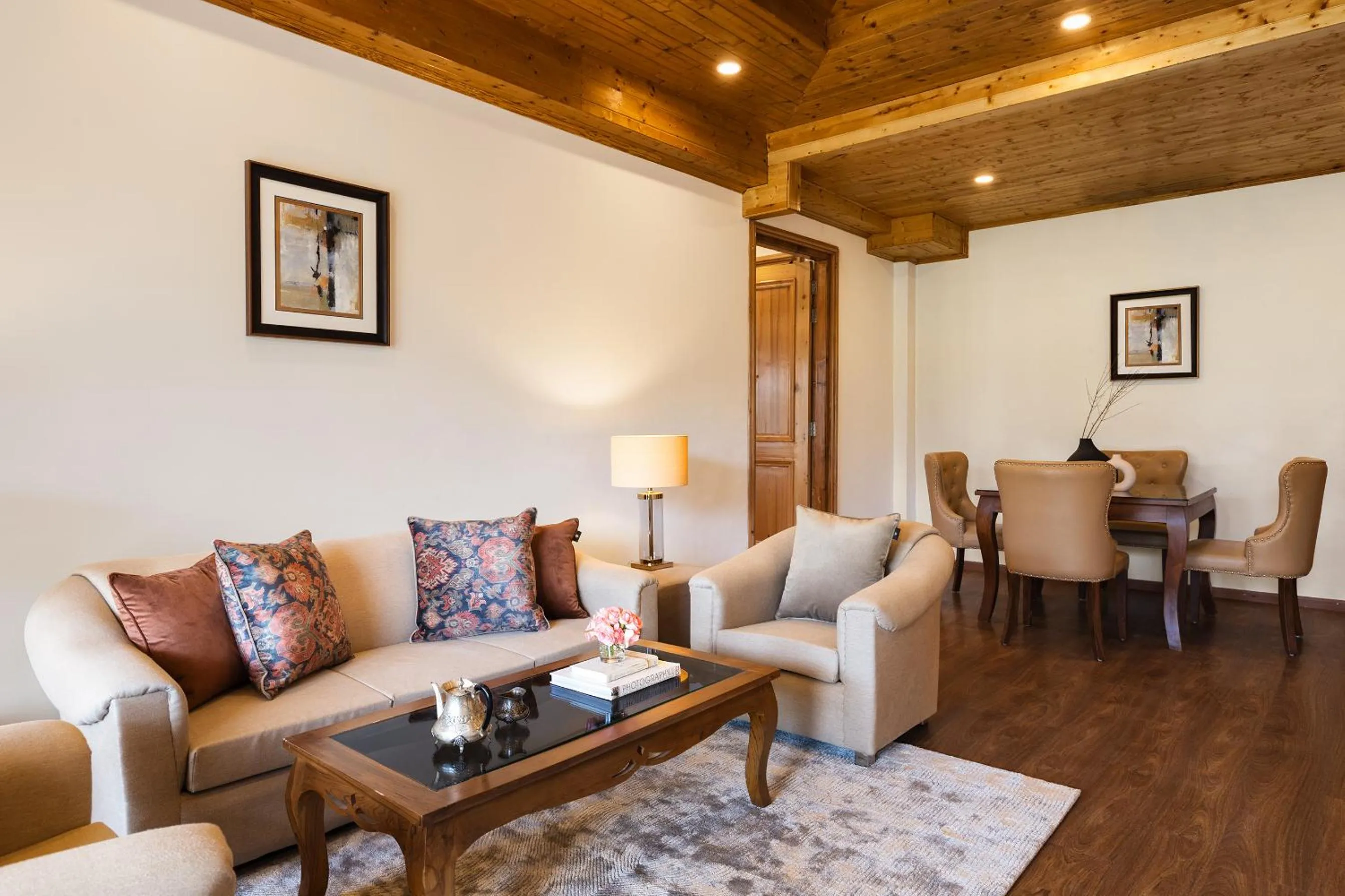 Living room in Baragarh Resort & Spa, Manali- IHCL SeleQtions