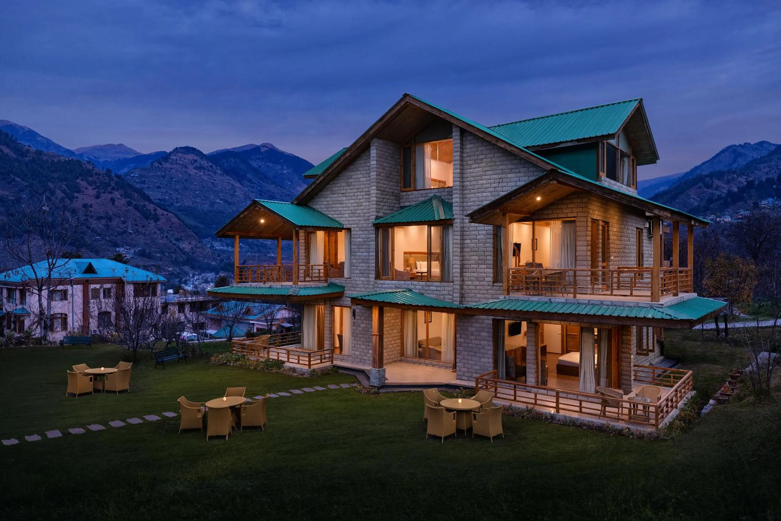 Property building in Baragarh Resort & Spa, Manali- IHCL SeleQtions