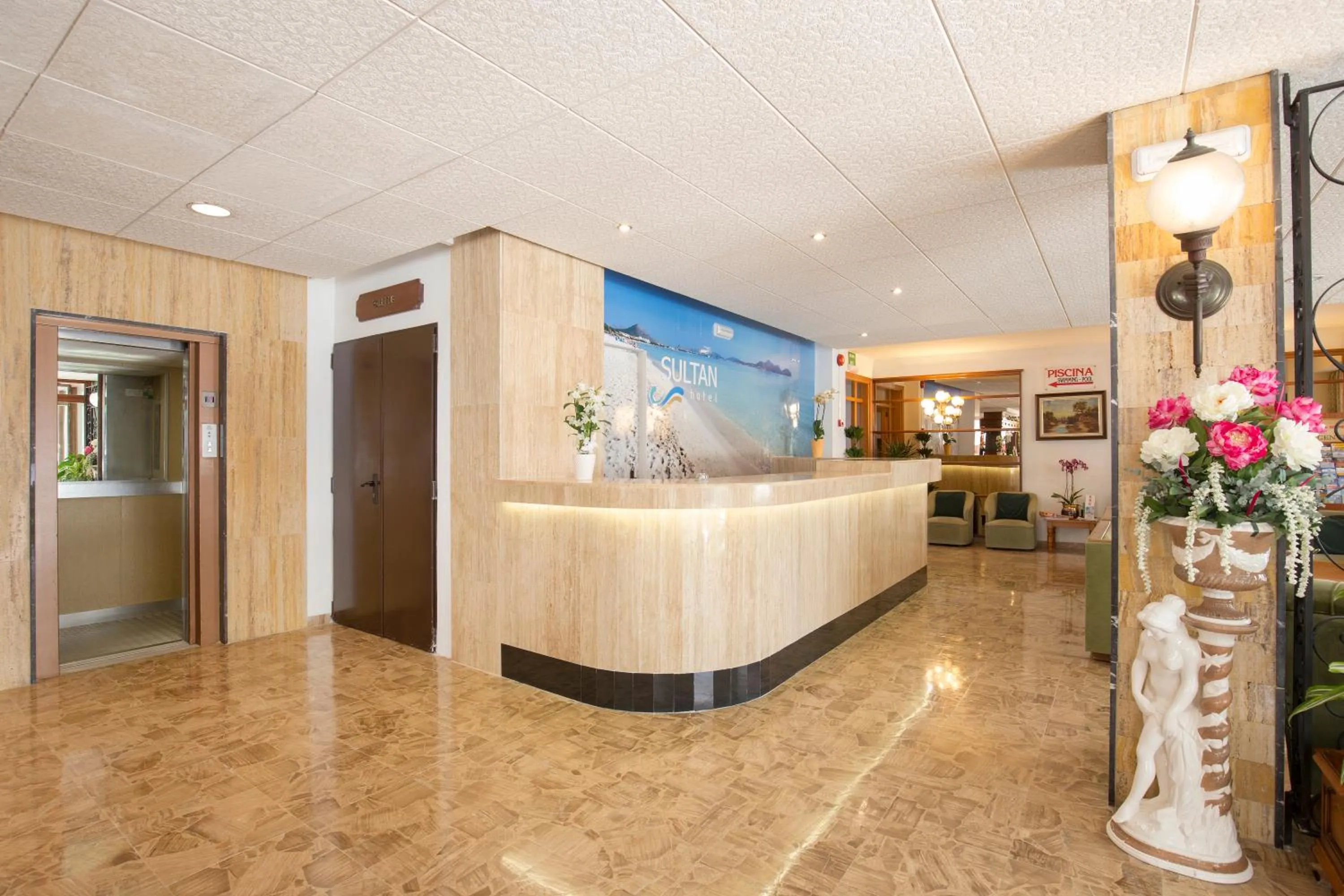 Lobby or reception in Hotel Sultán