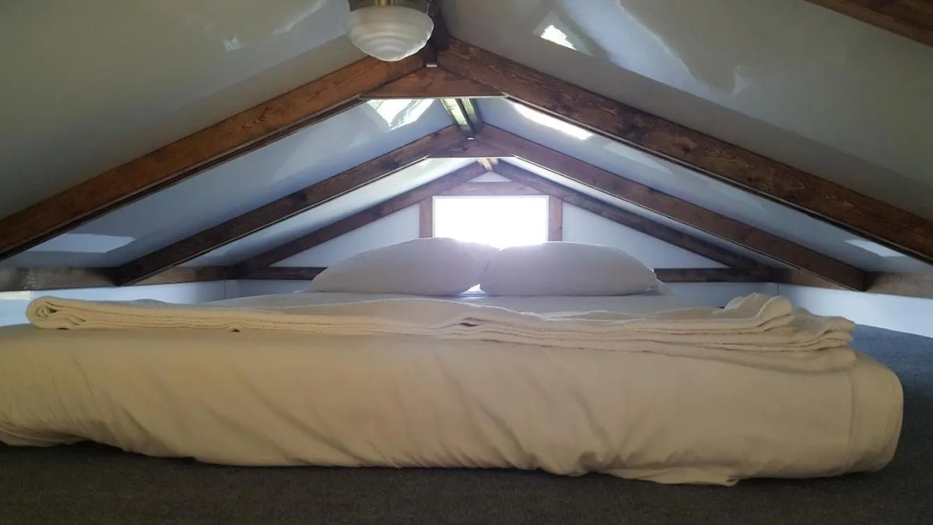 Bed in Old Wooden Bridge Resort & Marina