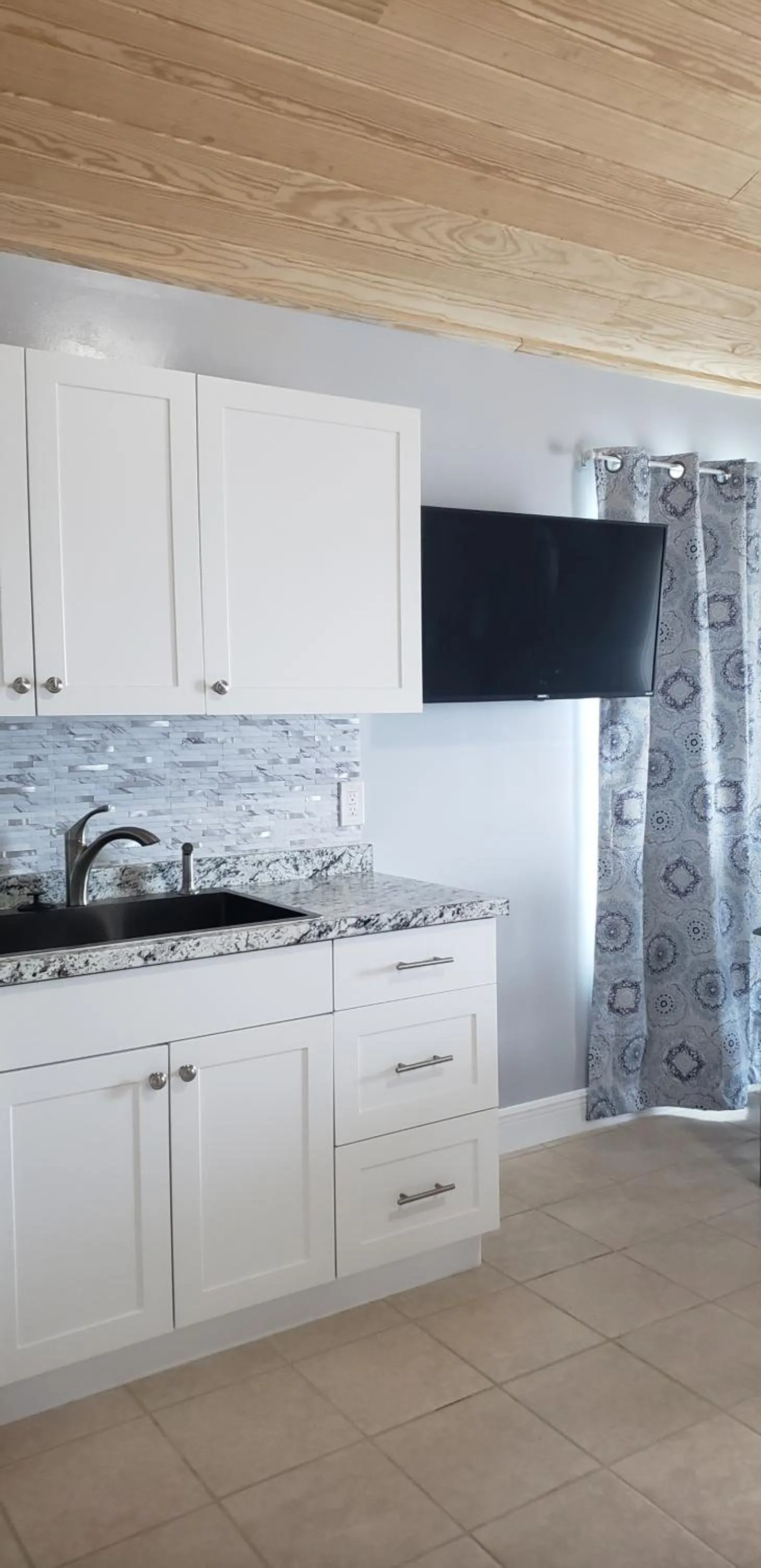 Old Wooden Bridge Resort & Marina