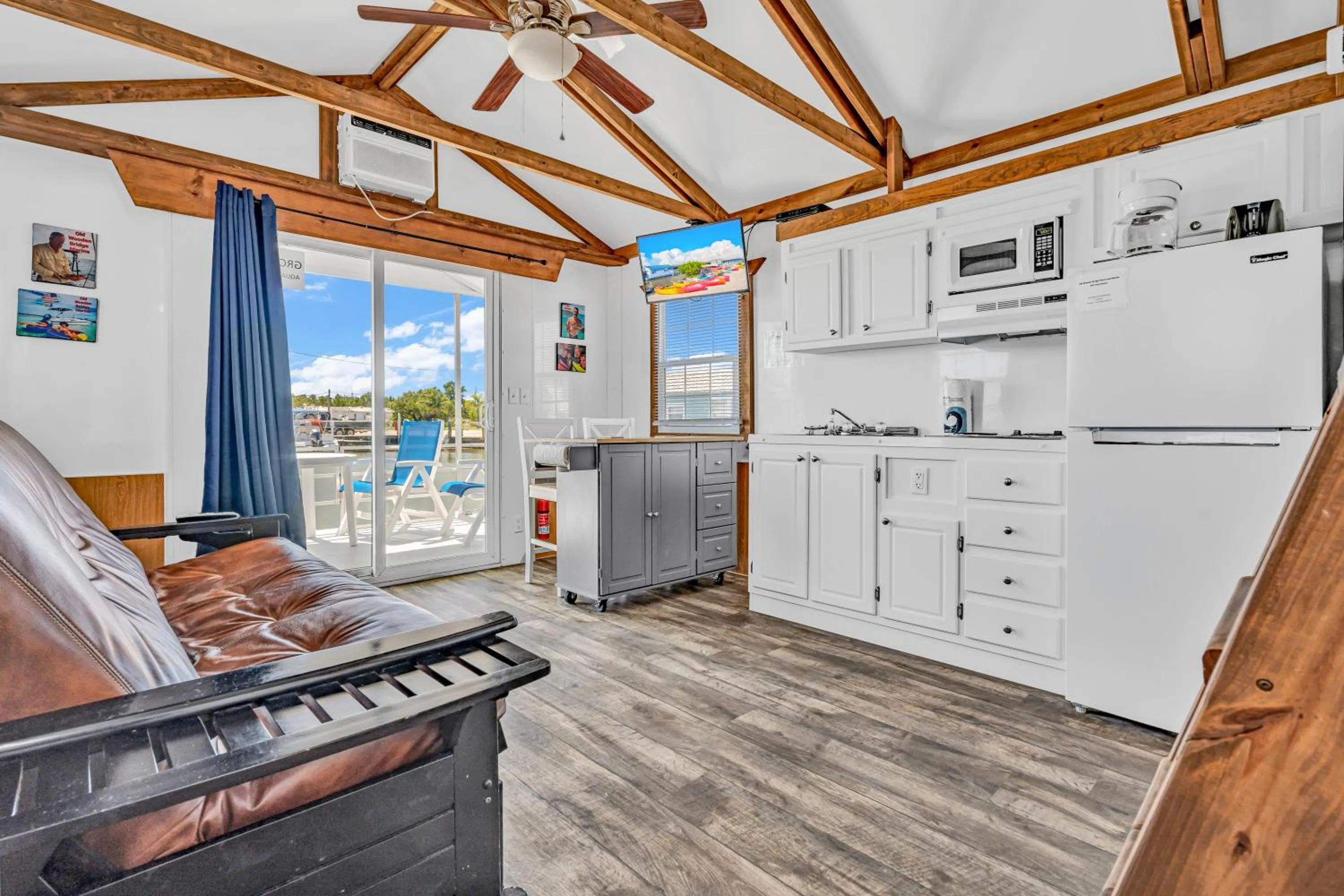 Old Wooden Bridge Resort & Marina