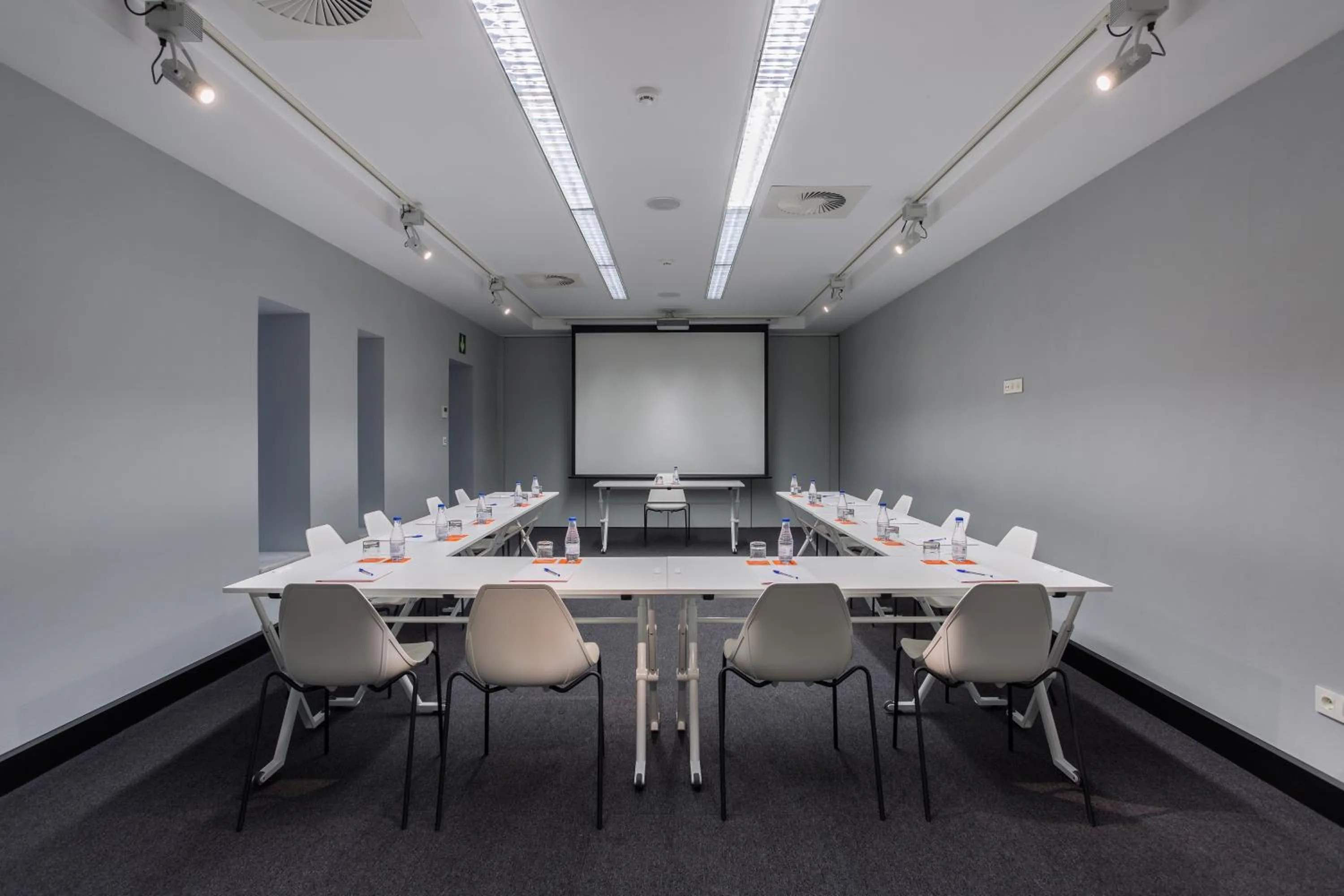 Business facilities in Room Mate Collection Valeria, Málaga