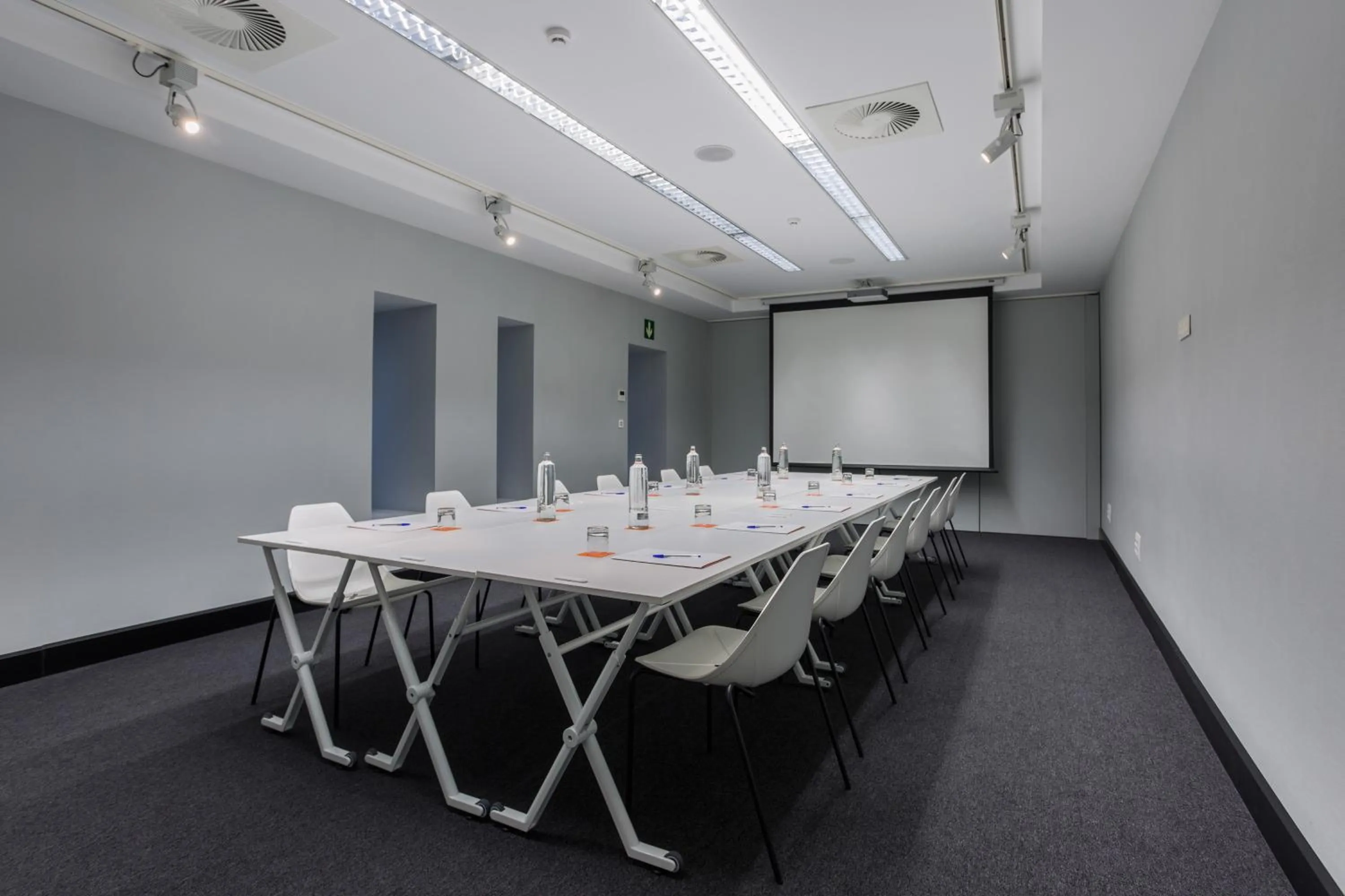 Business facilities in Room Mate Collection Valeria, Málaga