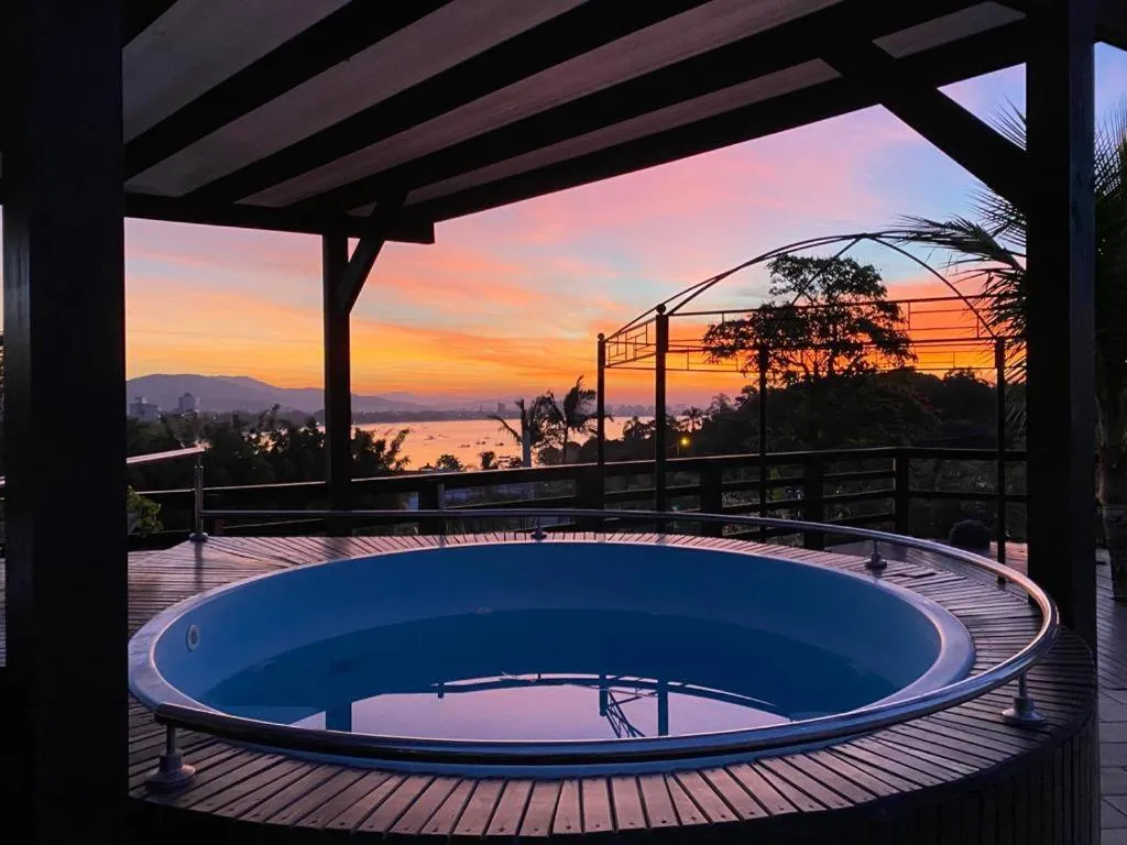 Hot Tub in Pousada Molinha