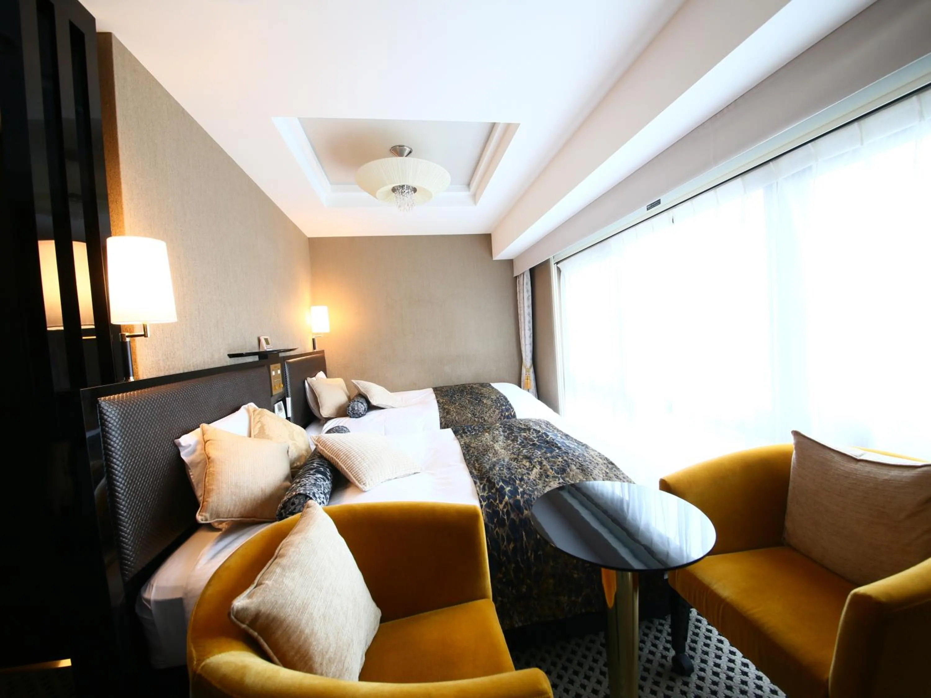 Photo of the whole room, Bed in APA Hotel Keisei Ueno Ekimae