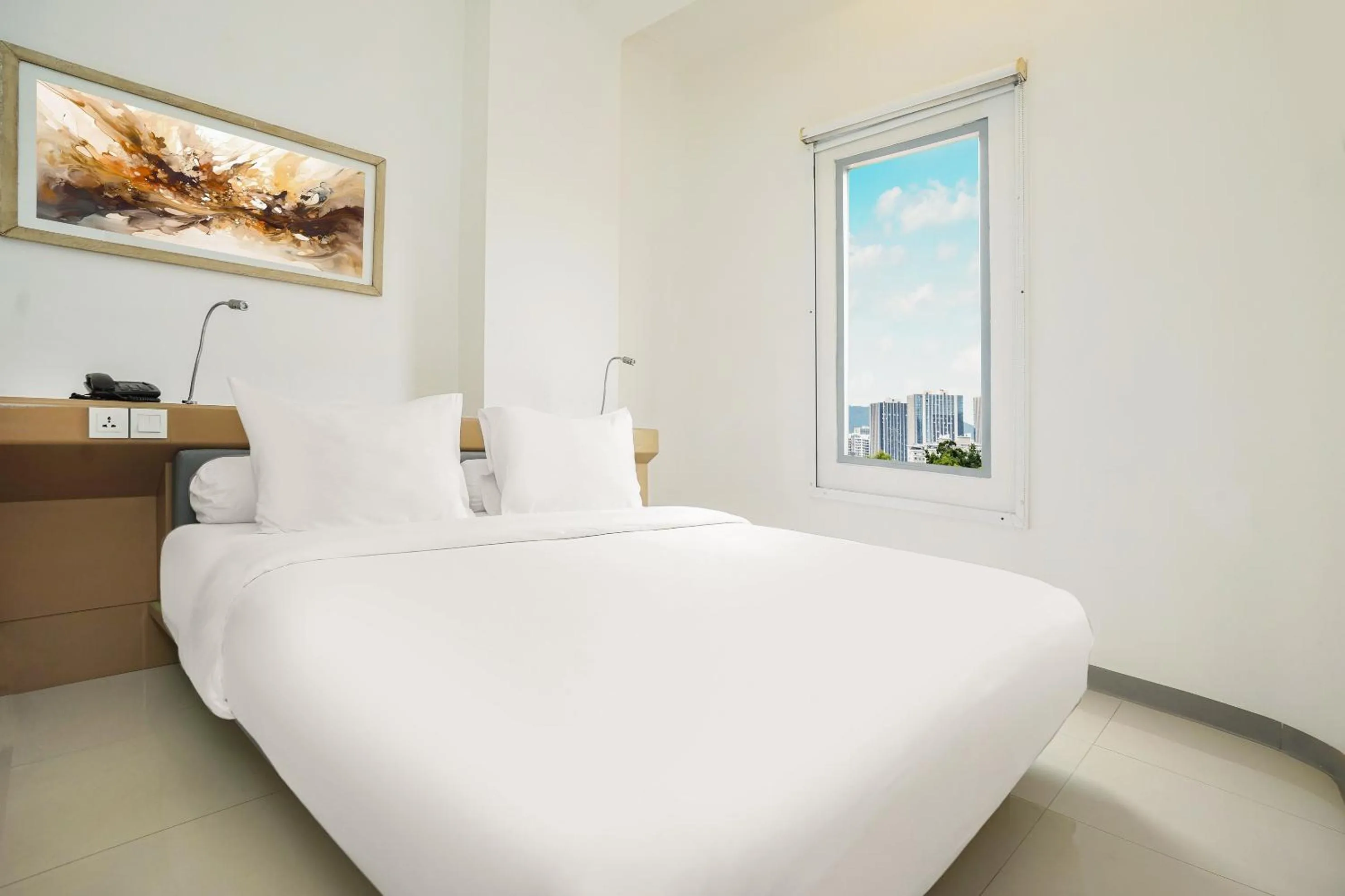 Bedroom, Bed in POP! Hotel Stasiun Kota Surabaya