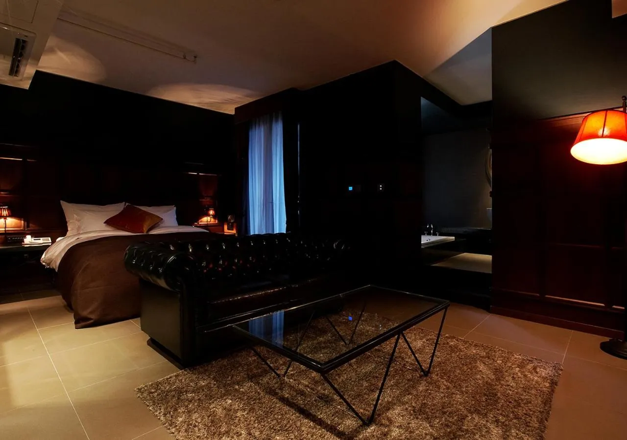 Bed in Lee Design Hotel