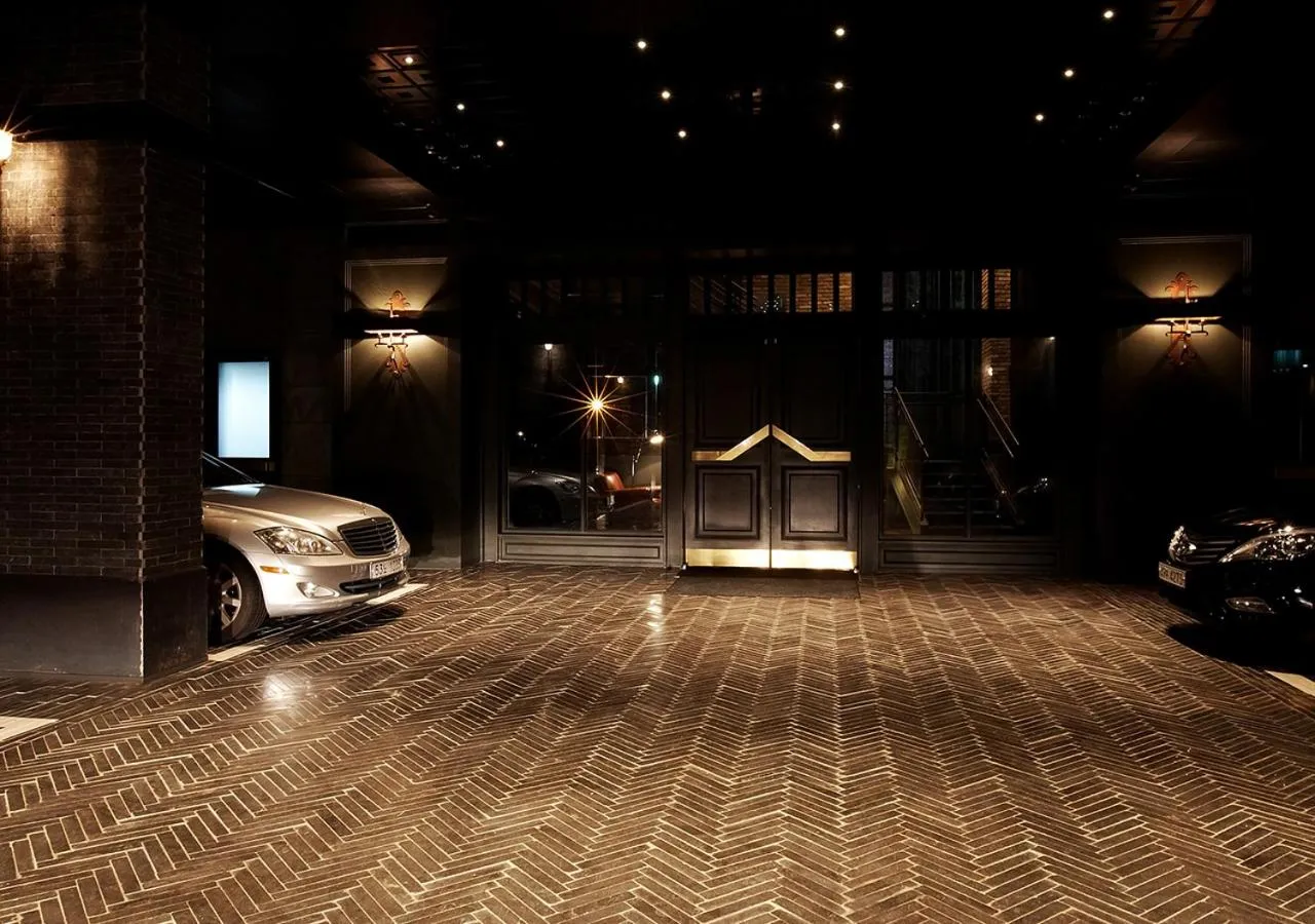 Property building in Lee Design Hotel