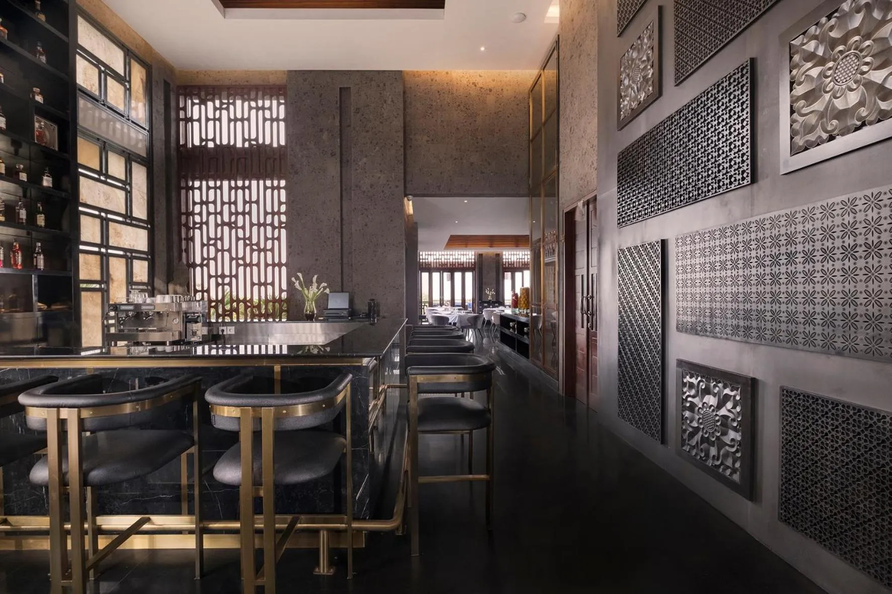 Lounge or bar in Prasana Villas by Arjani Resorts