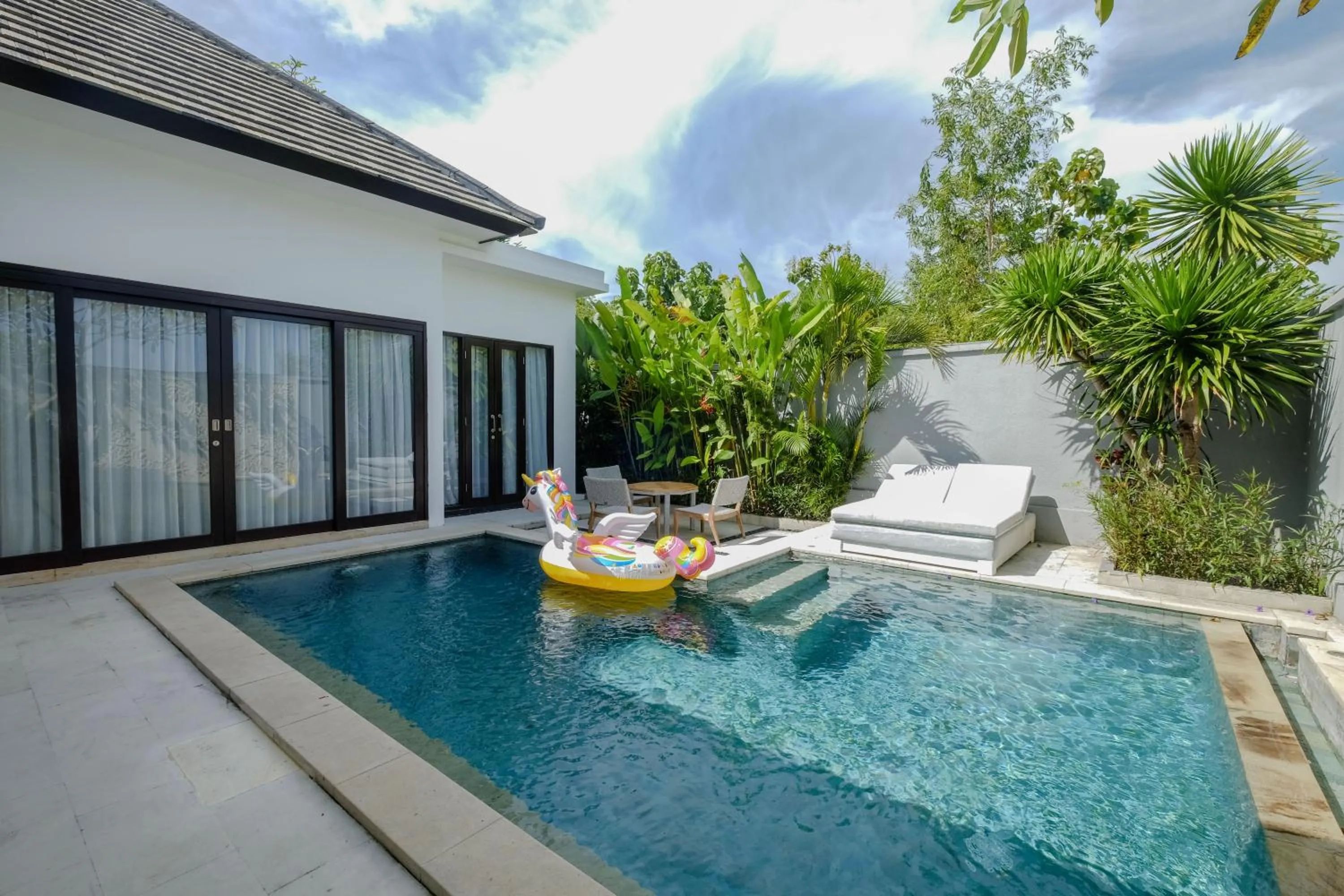 Garden view in Prasana Villas by Arjani Resorts