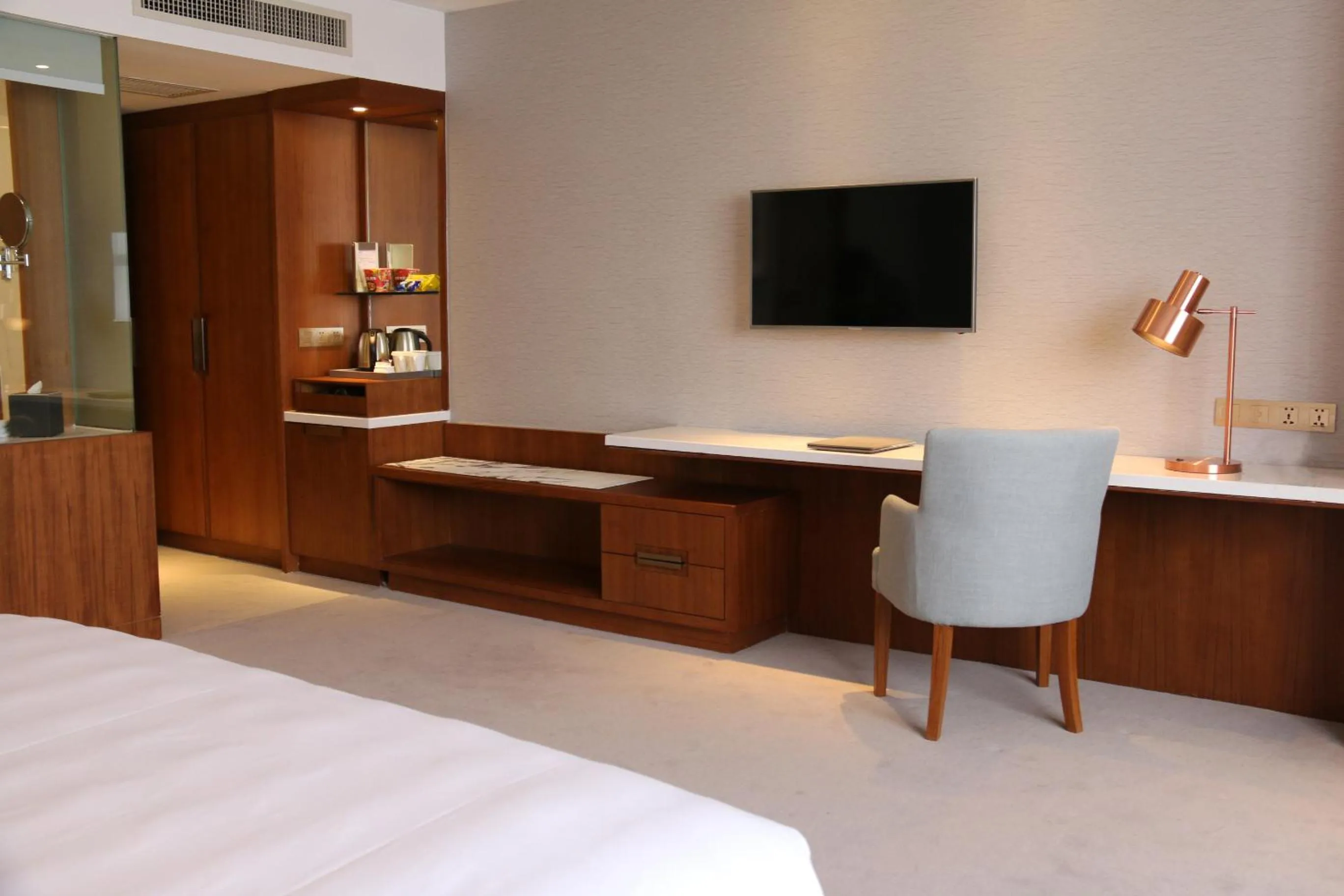 Photo of the whole room, TV/Entertainment Center in Deacon House Wuxi
