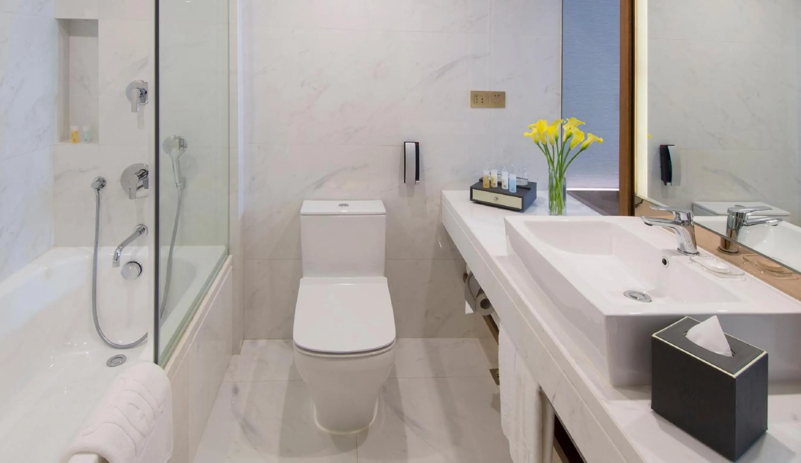 Bathroom in Deacon House Wuxi