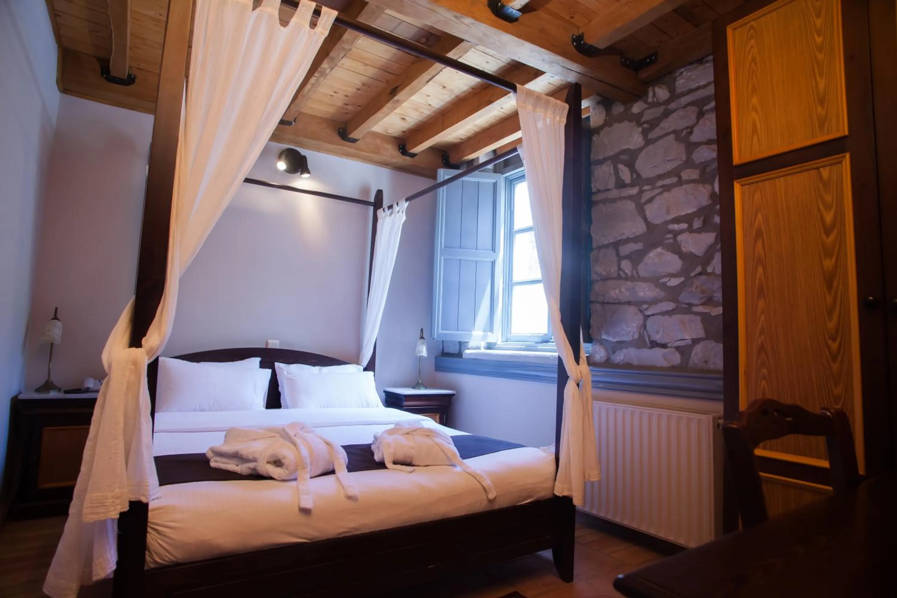 Bedroom, Room Photo in 1821 En Dolianis