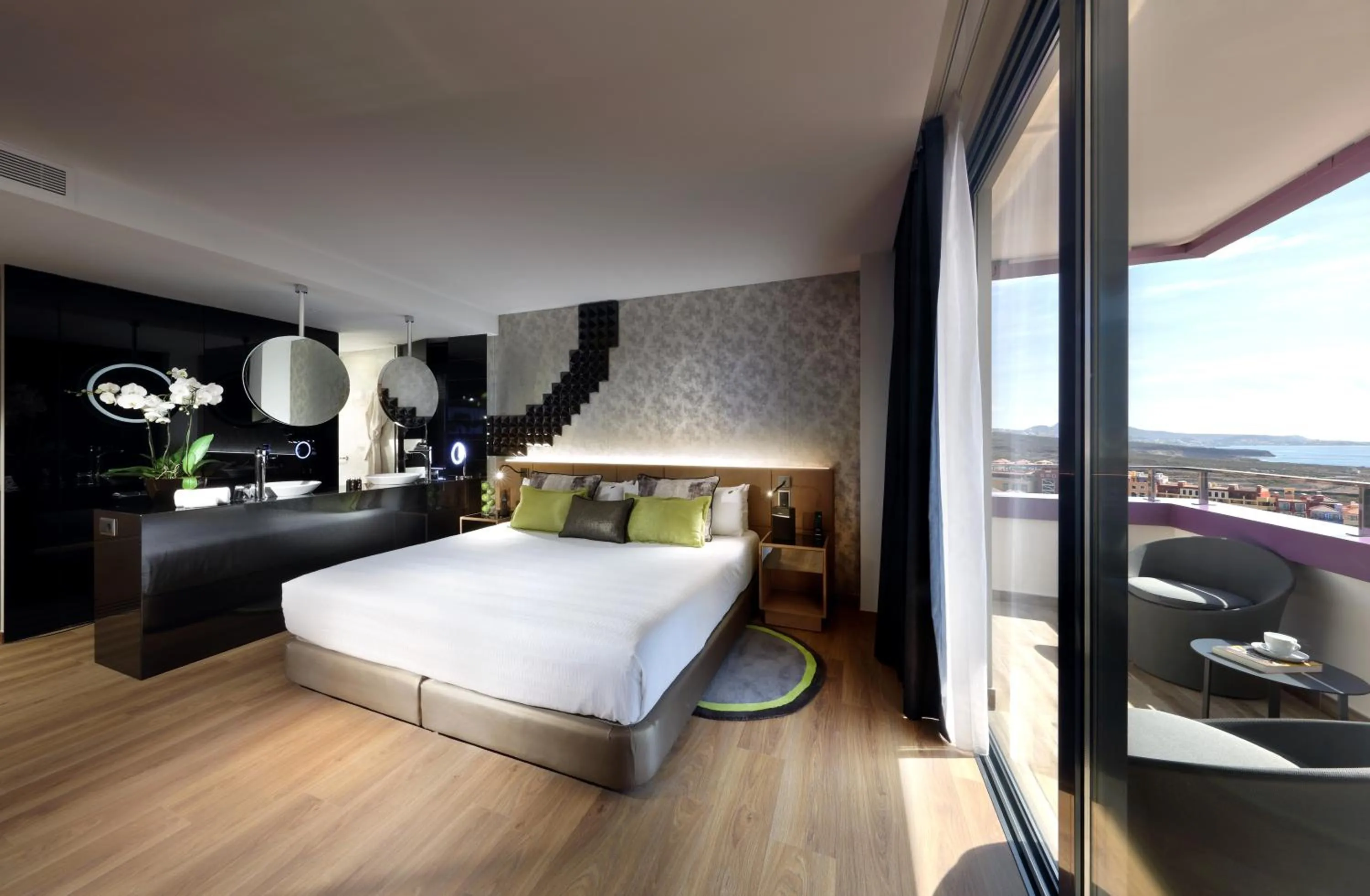 Toilet, Bed in Hard Rock Hotel Tenerife