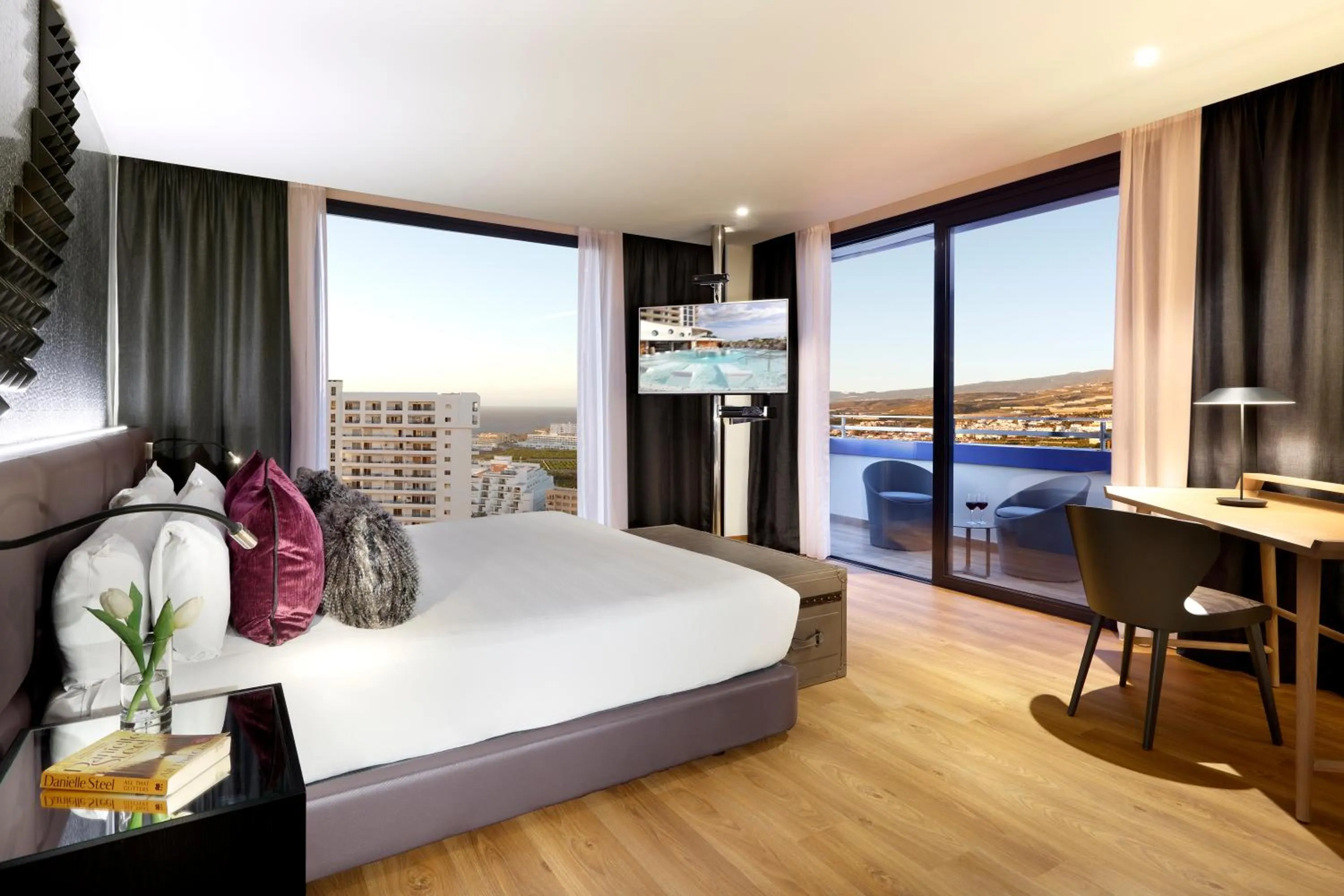 Bed in Hard Rock Hotel Tenerife