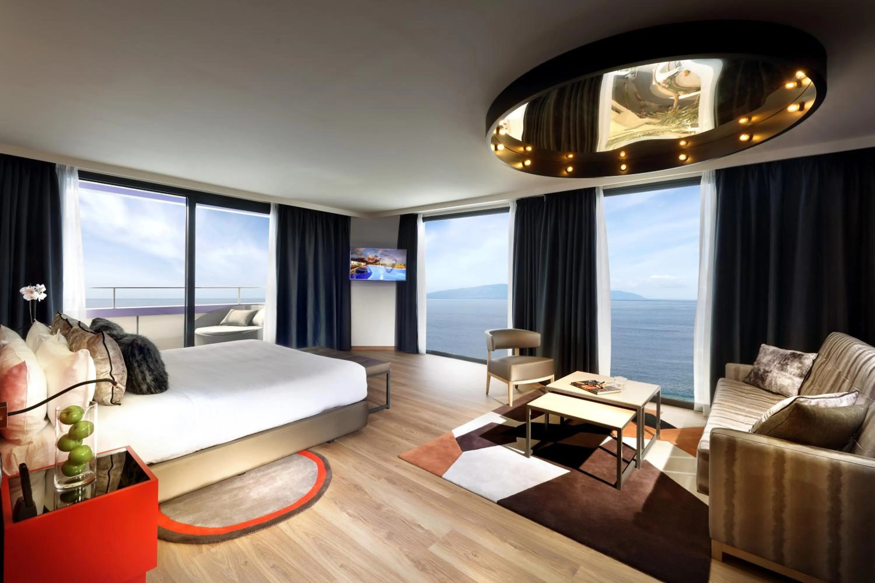 Photo of the whole room, Bed in Hard Rock Hotel Tenerife