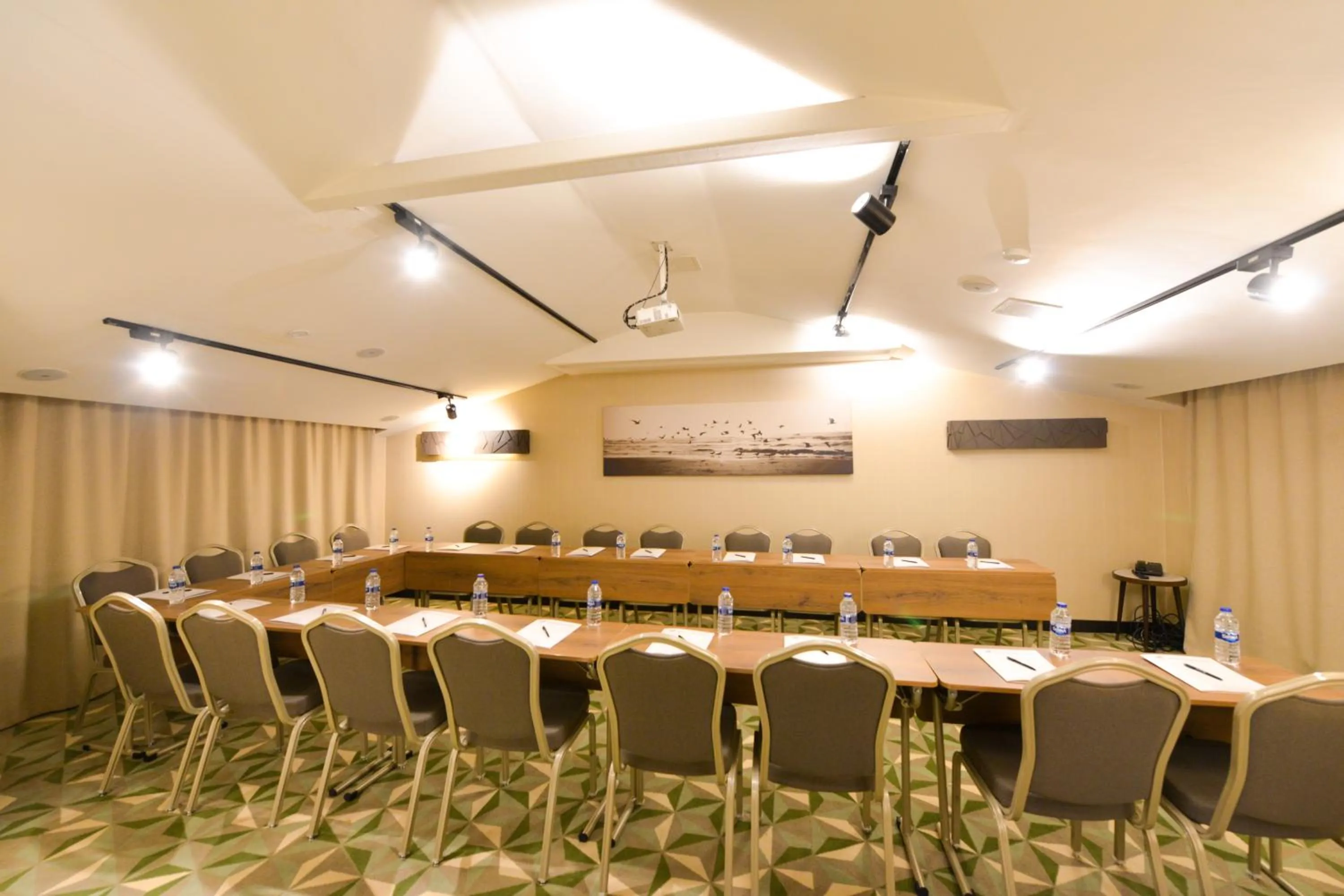 Meeting/conference room in Waxwing Hotel