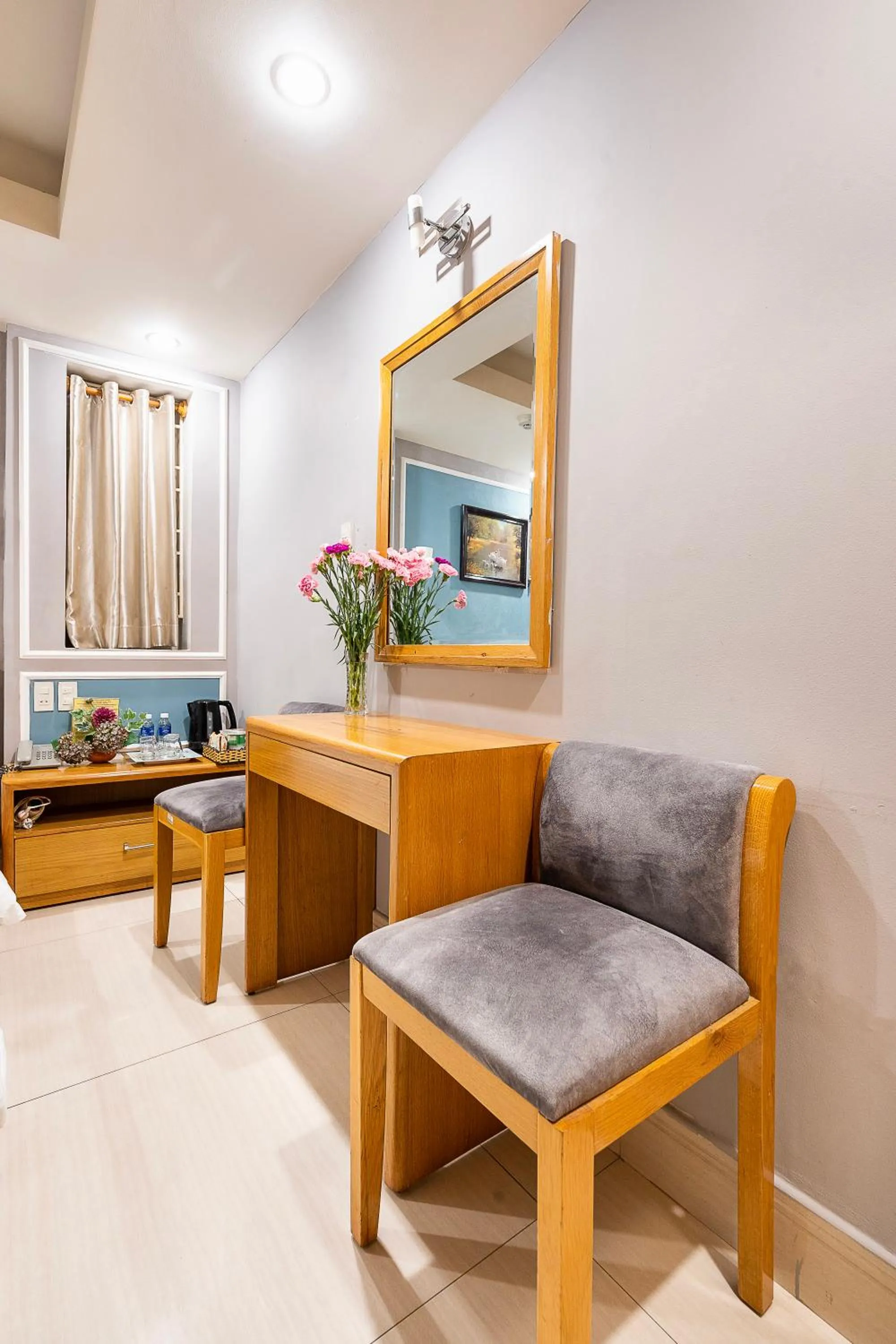 Photo of the whole room in Lucky Star Hotel 146 Nguyen Trai