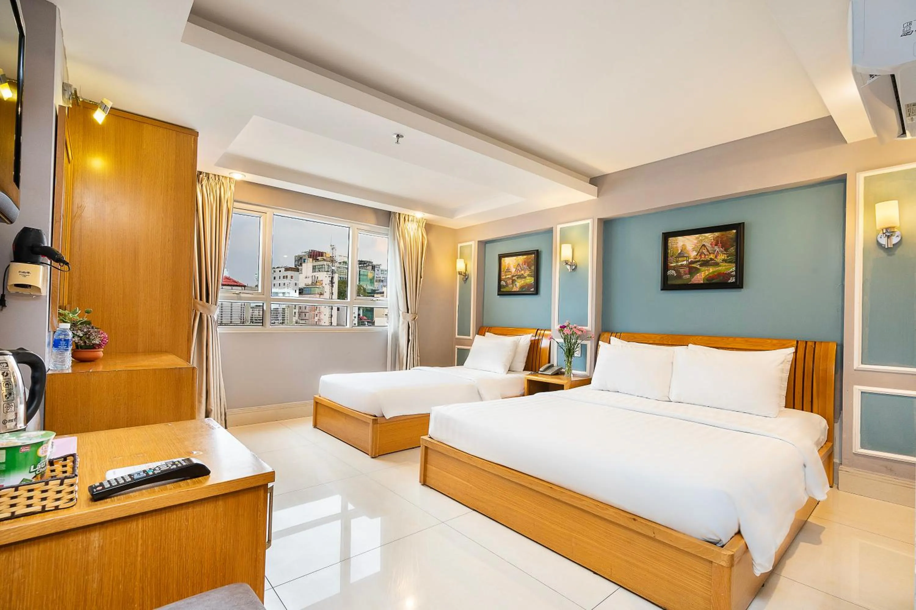 Photo of the whole room, Bed in Lucky Star Hotel 146 Nguyen Trai