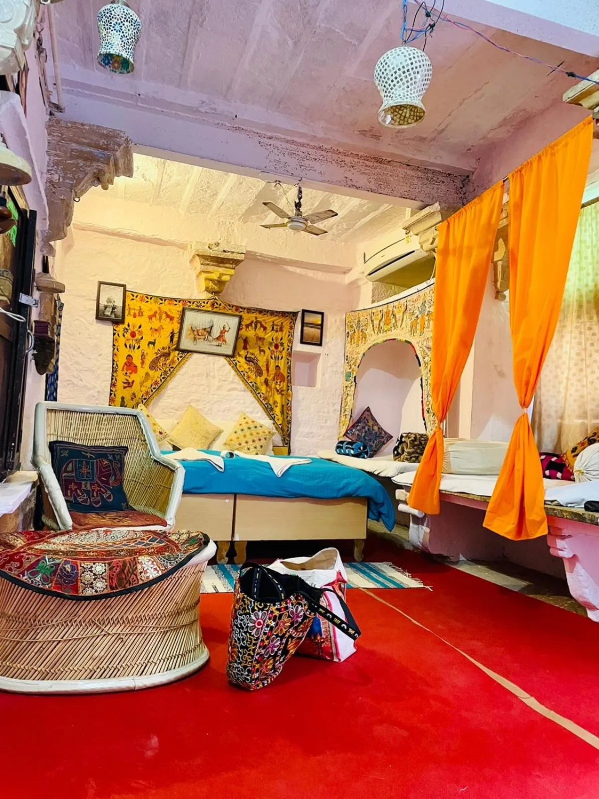 Bed in Shiva Guest House