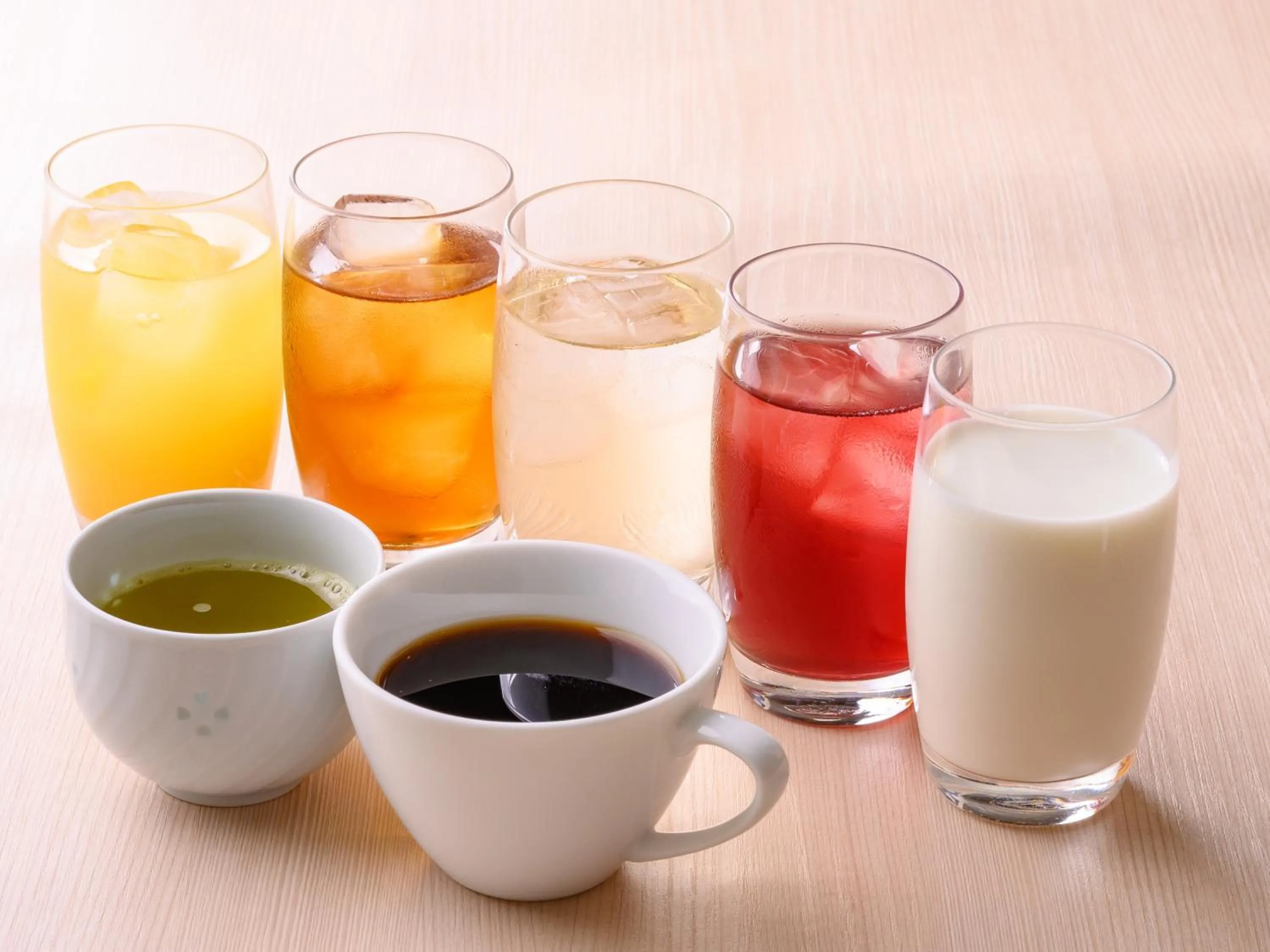 Food and drinks in Centre One Hotel Handa