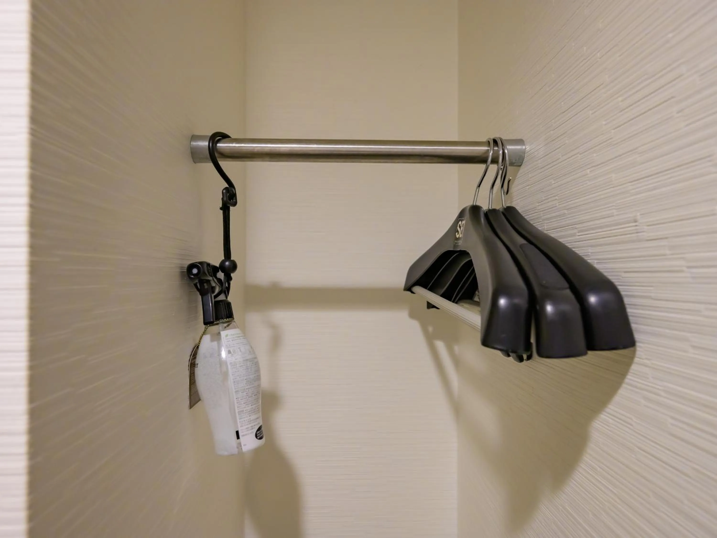 wardrobe in Centre One Hotel Handa