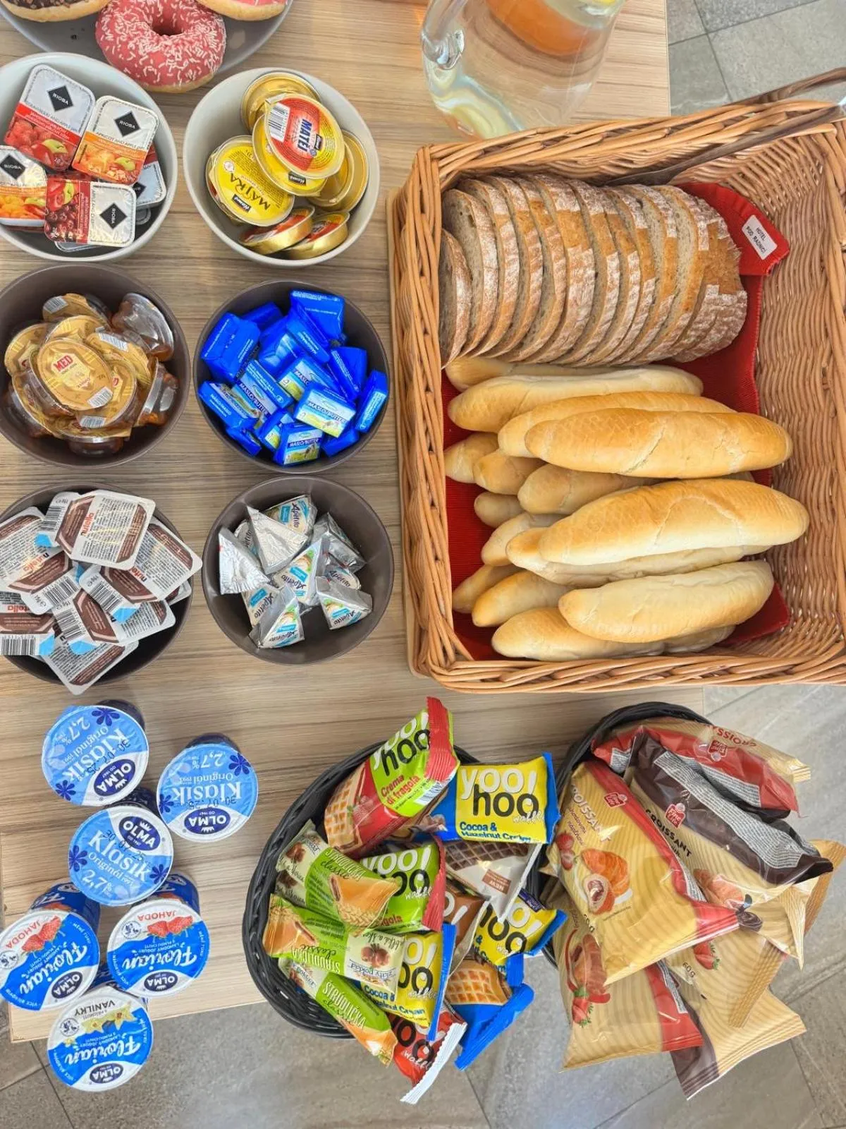 Buffet breakfast in Hotel Pod Radnicí