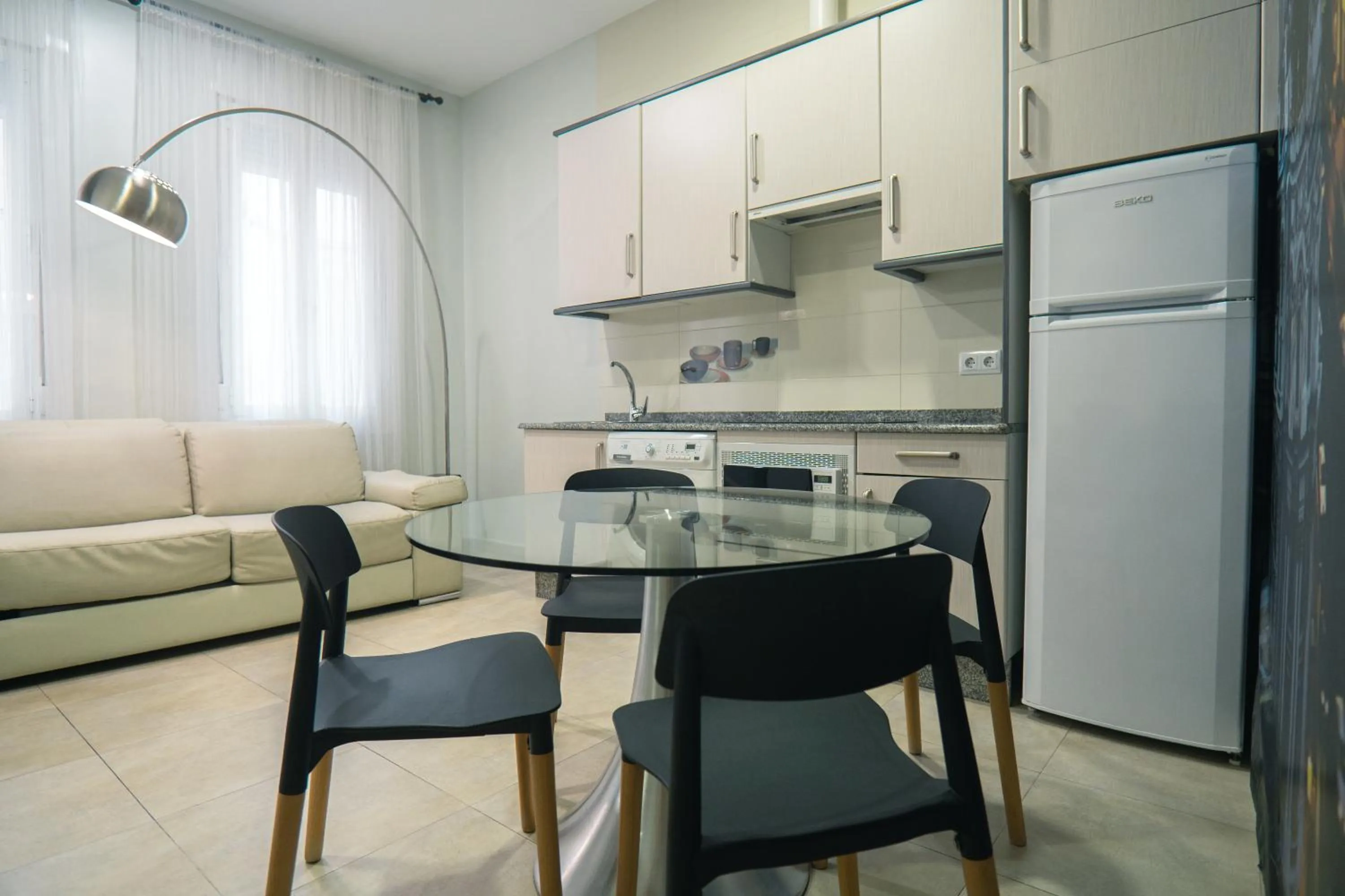 Kitchen or kitchenette in Smartr Madrid Chueca