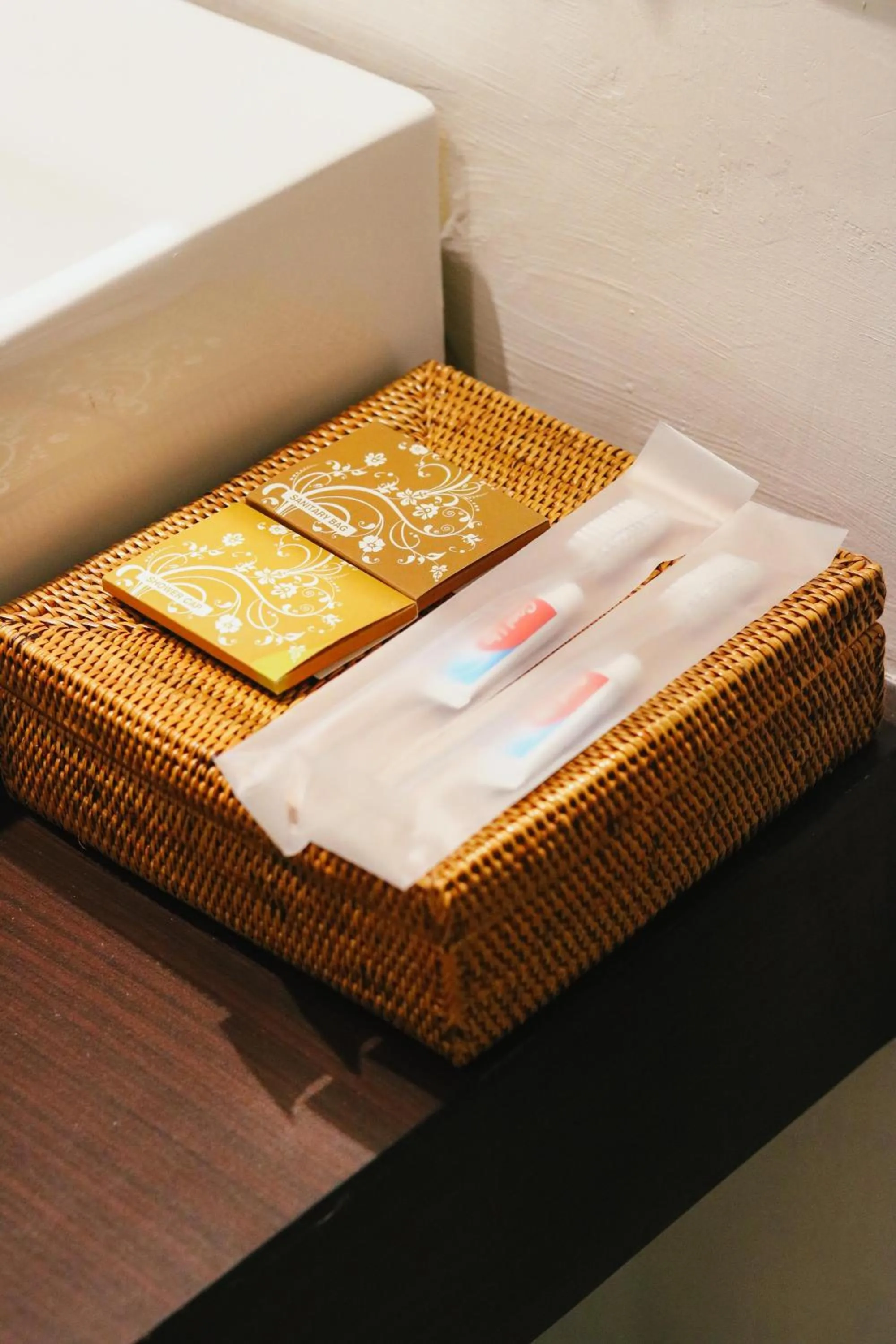 Bathroom, Bed in FRii Resort Gili Trawangan