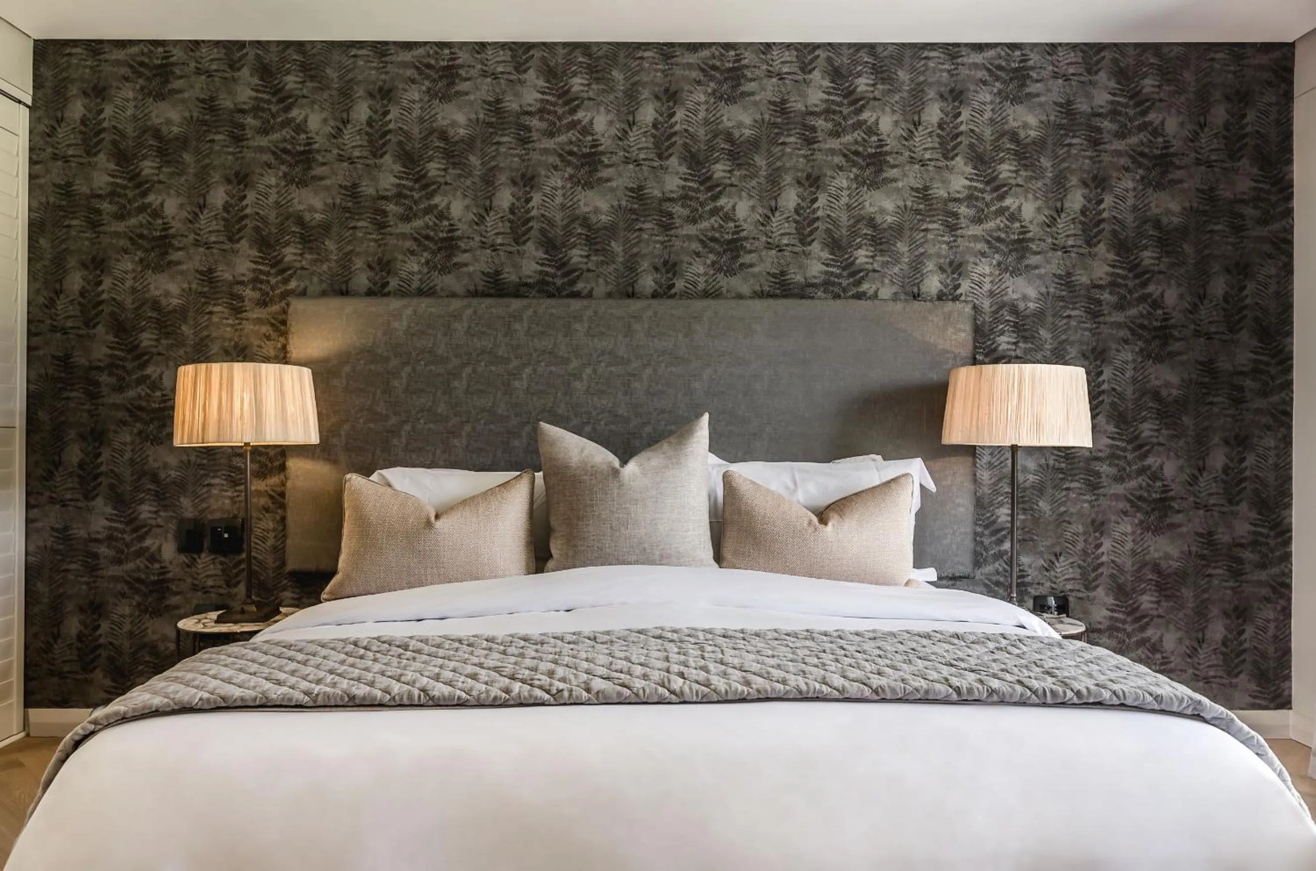 Bed in Franschhoek Boutique Hotel - Lion Roars Hotels & Lodges