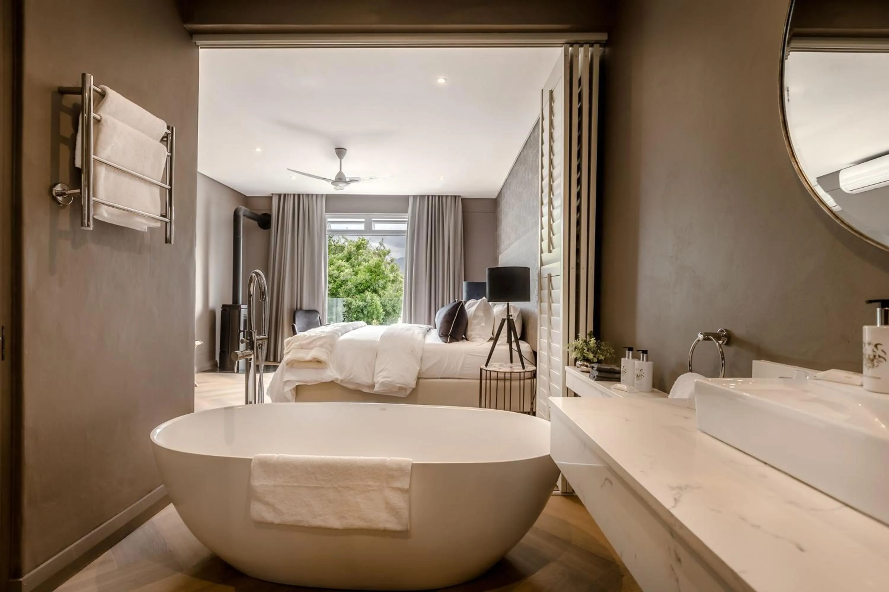 Bathroom in Franschhoek Boutique Hotel - Lion Roars Hotels & Lodges