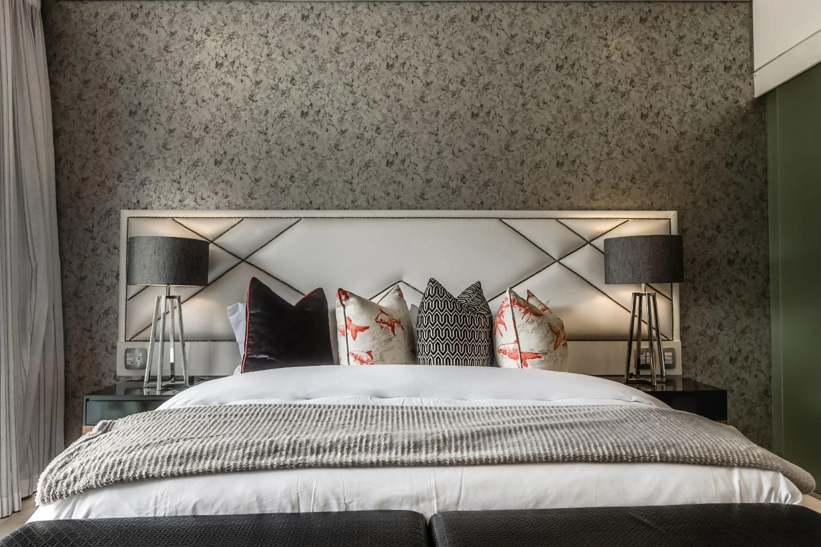 Bed in Franschhoek Boutique Hotel - Lion Roars Hotels & Lodges