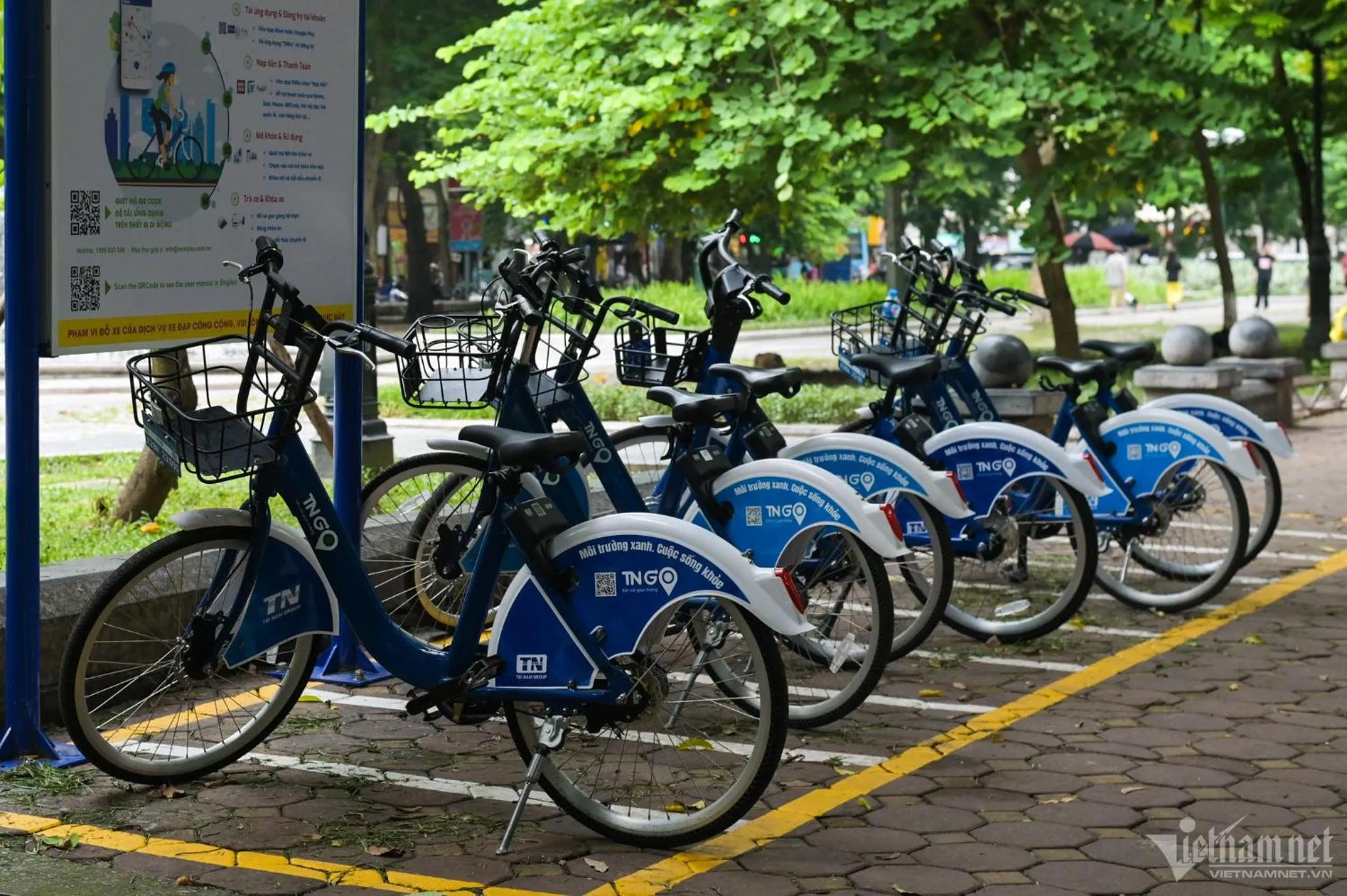 Day in Quy Hung Hotel Central