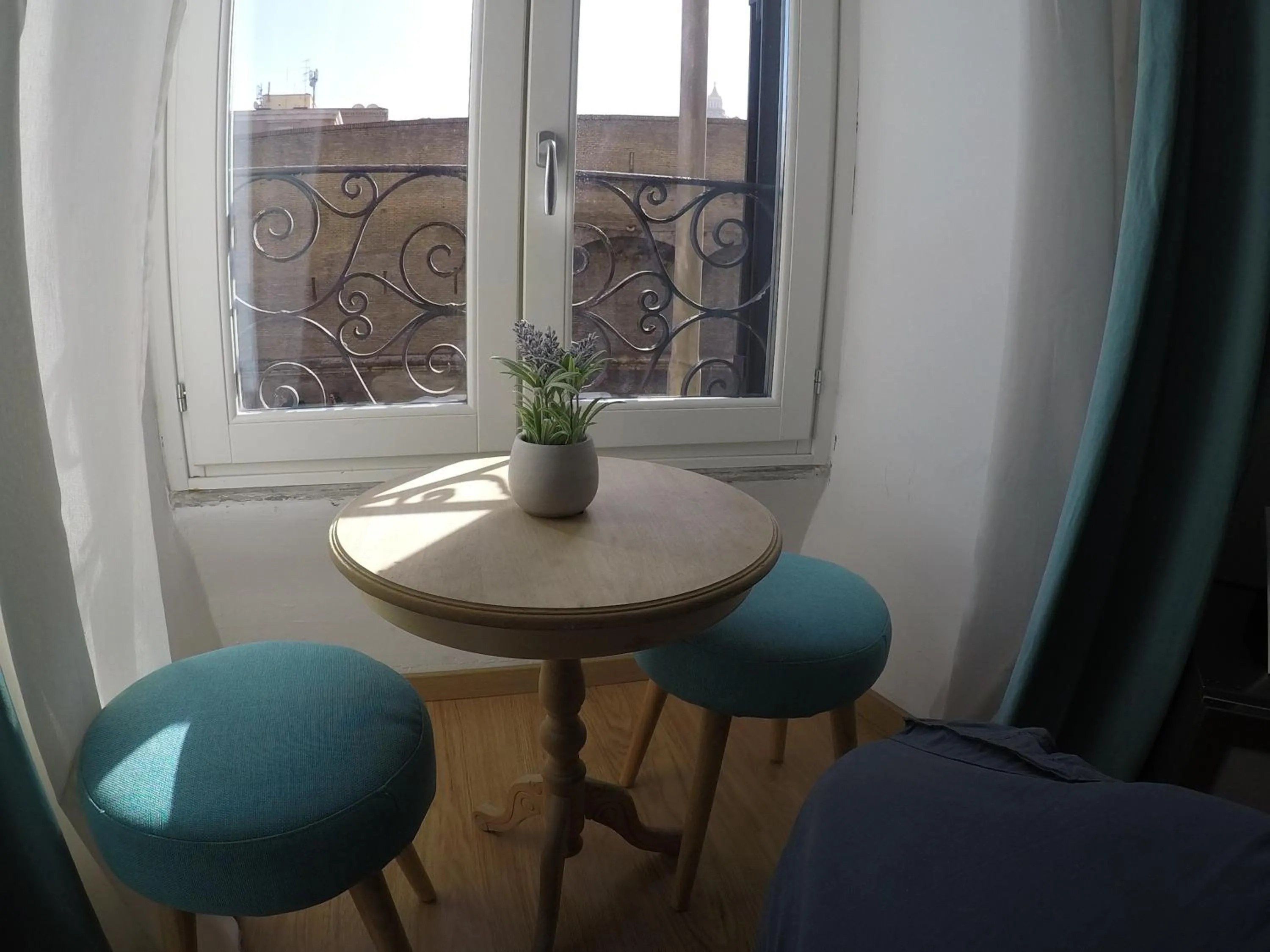 Seating area in TuttoTondo Roma