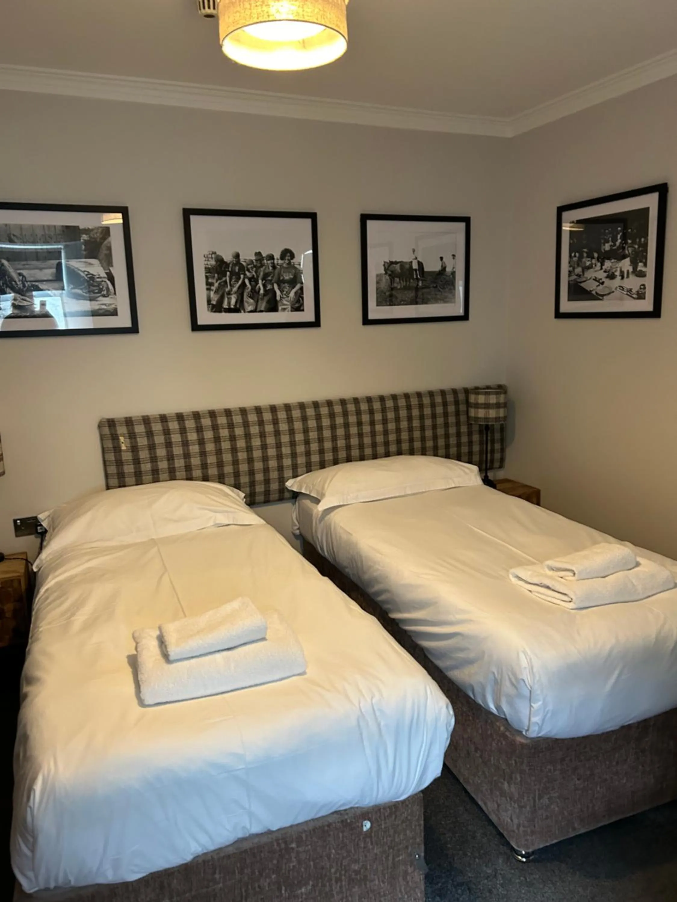 Bedroom, Bed in The Shore