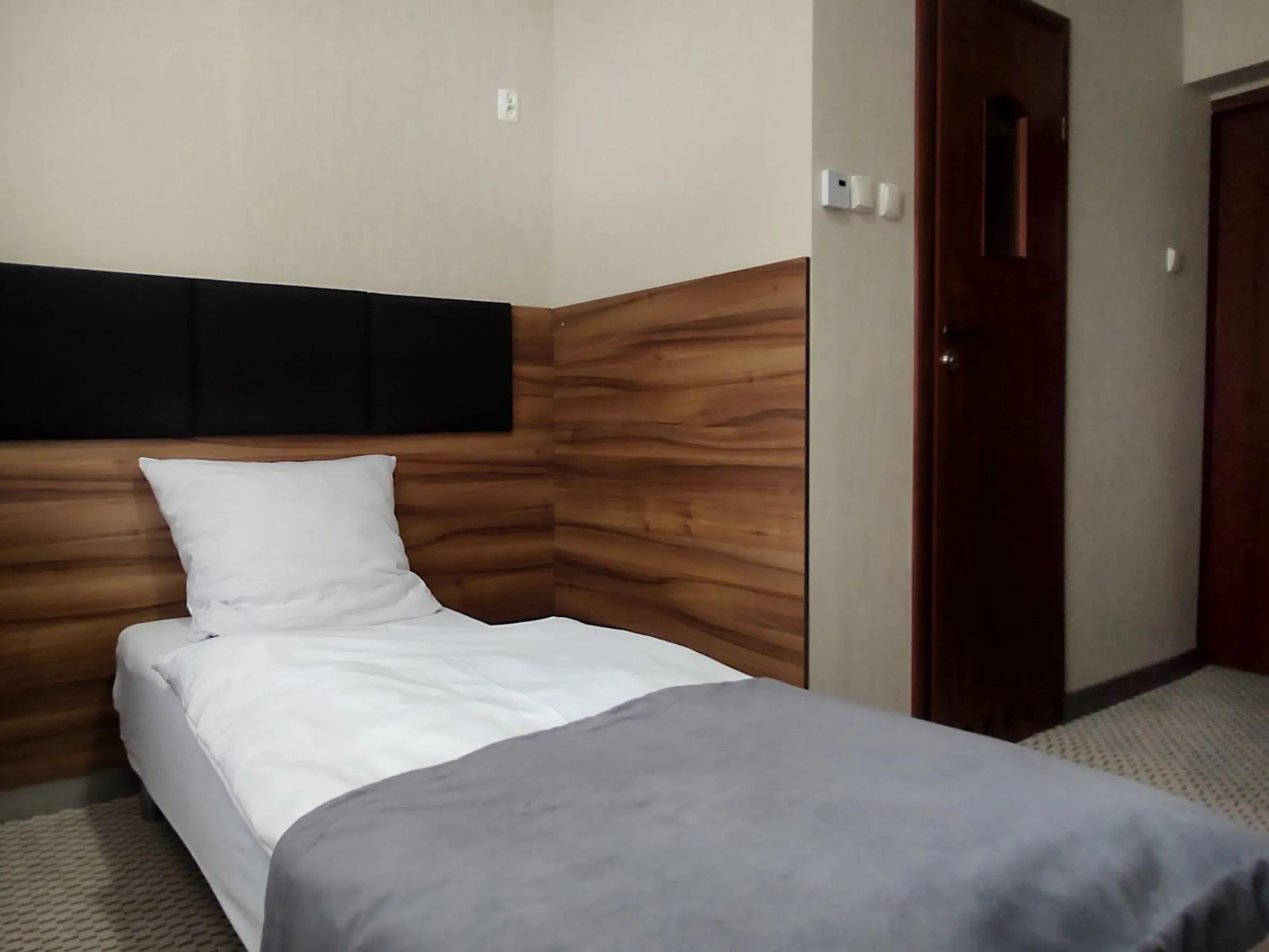 Bed in Diuna Beskidy Ustroń - dawny Kolejarz