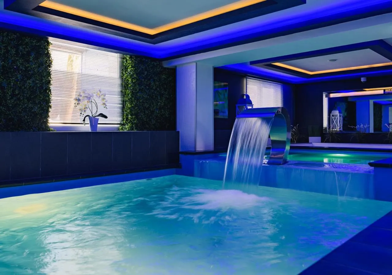 Swimming pool in Diuna Beskidy Ustroń - dawny Kolejarz