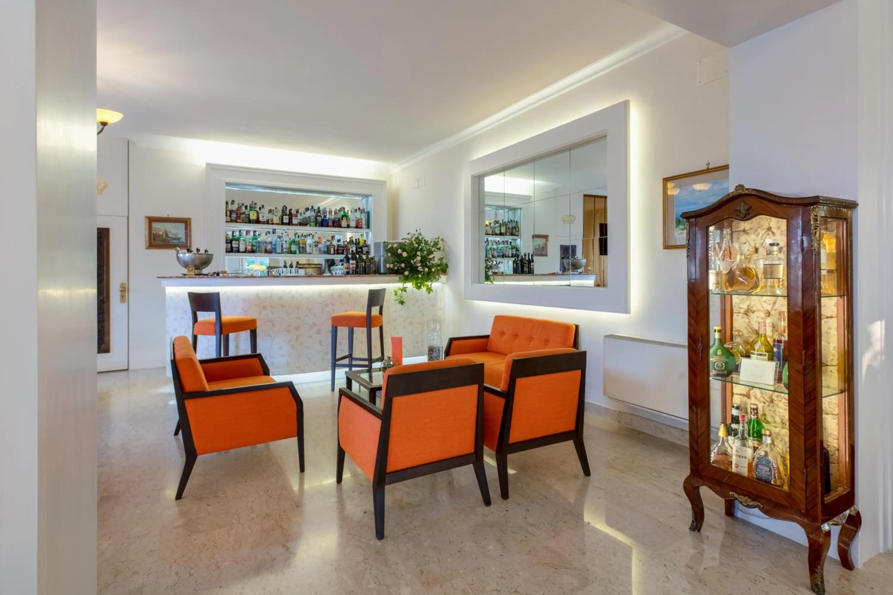 Lounge or bar in Boutique Hotel Regina