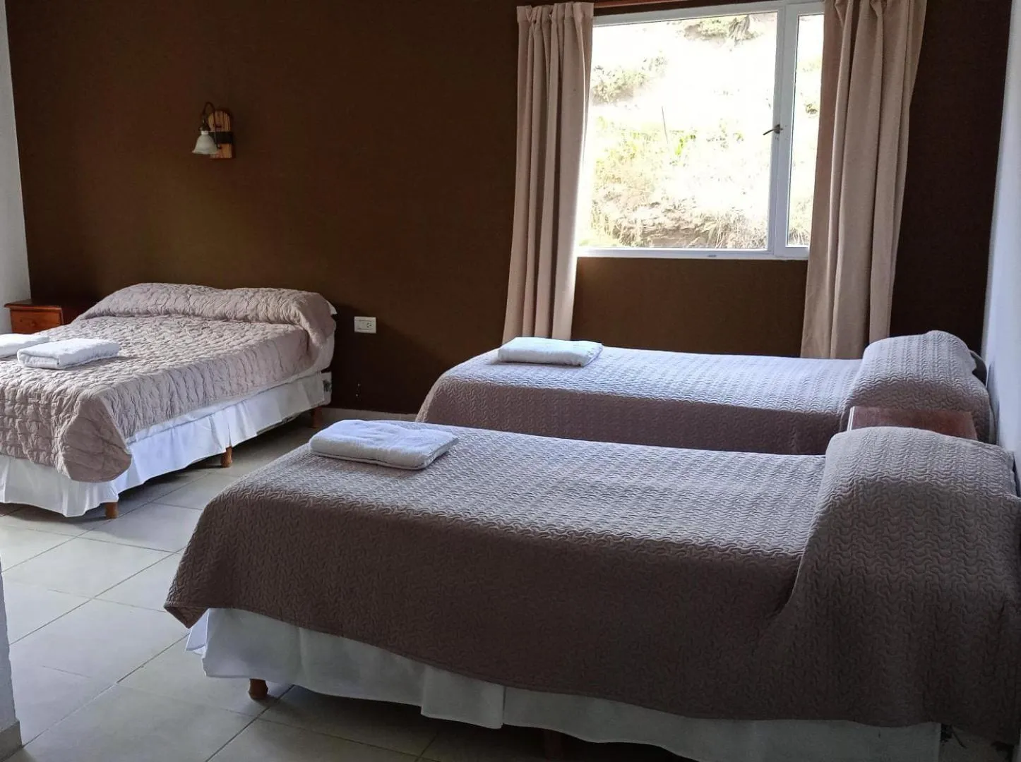 Photo of the whole room, Bed in Hosteria Alma de Patagonia