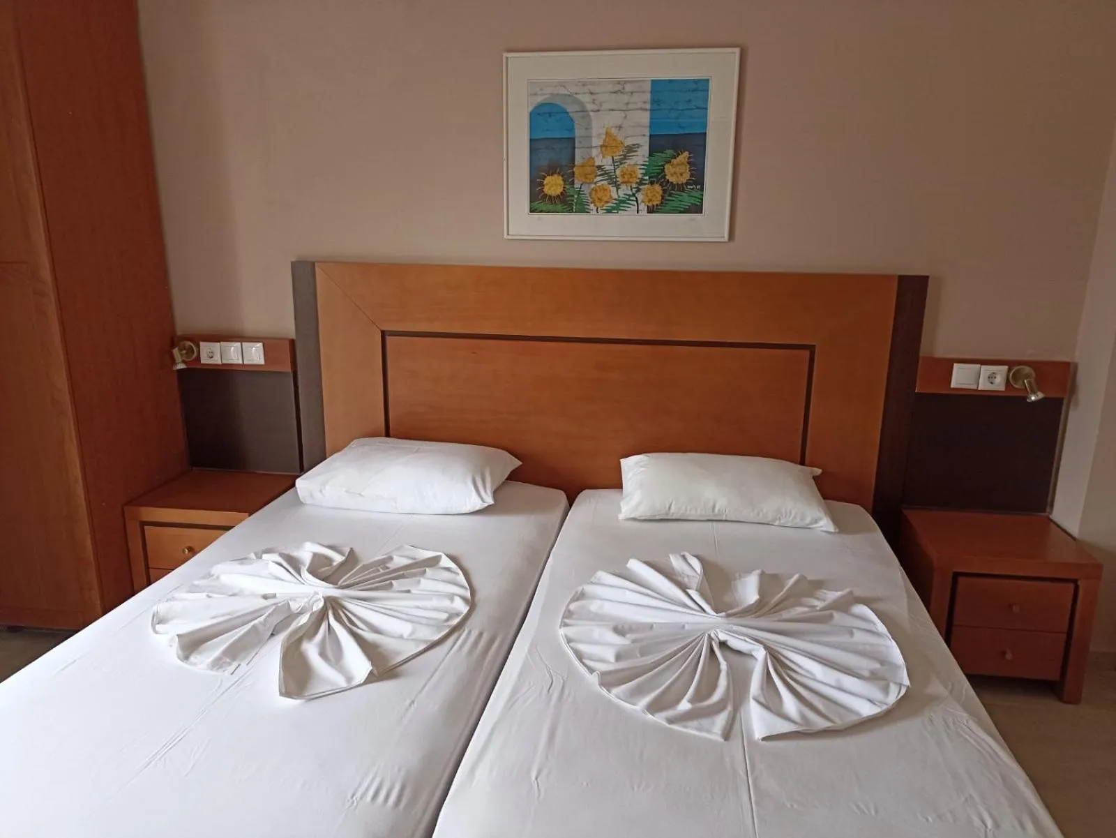 Bed in Bristol Apartments