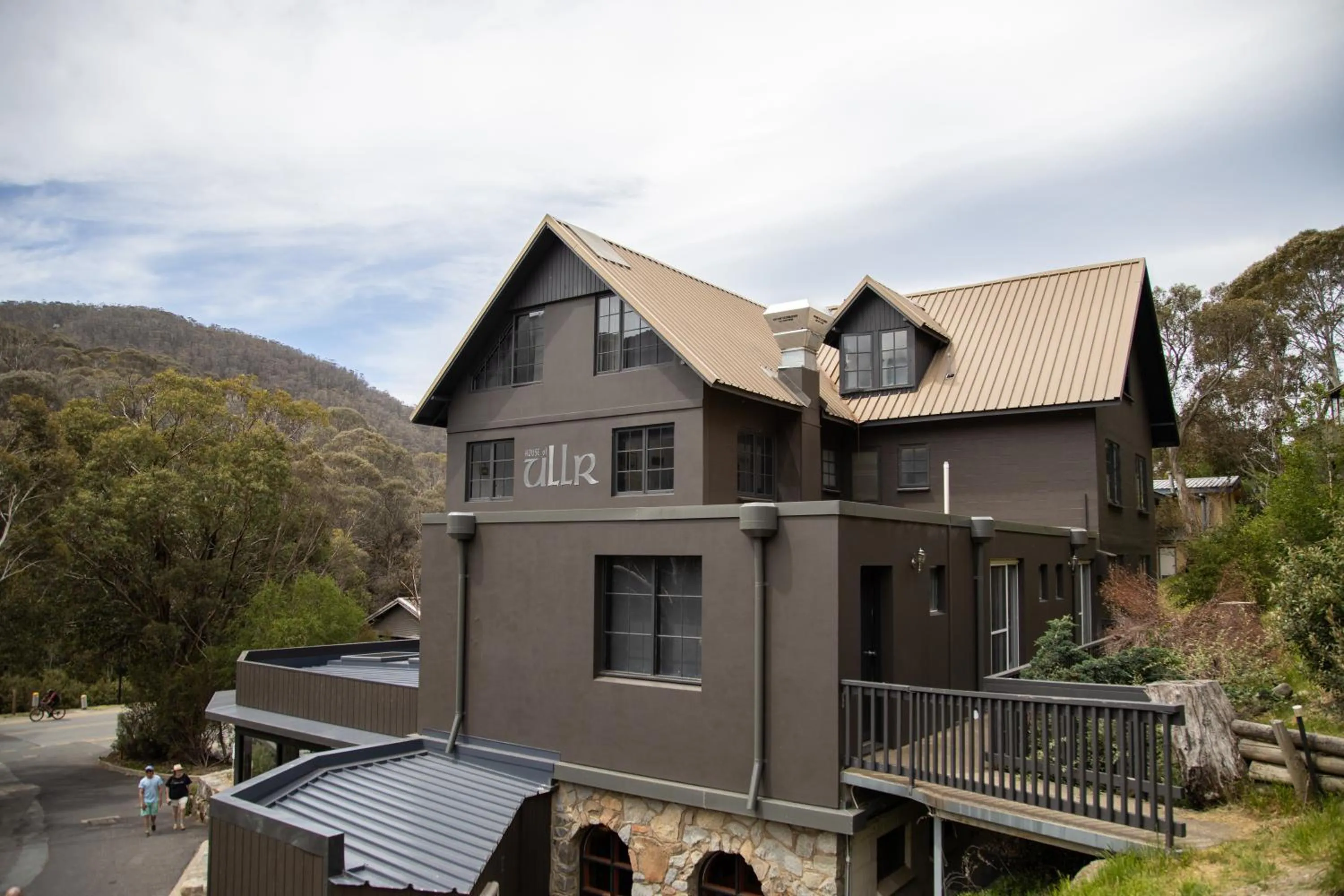 Property building in House of Ullr