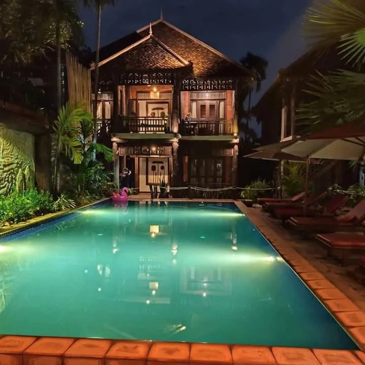 Java Wooden Villa & Residence