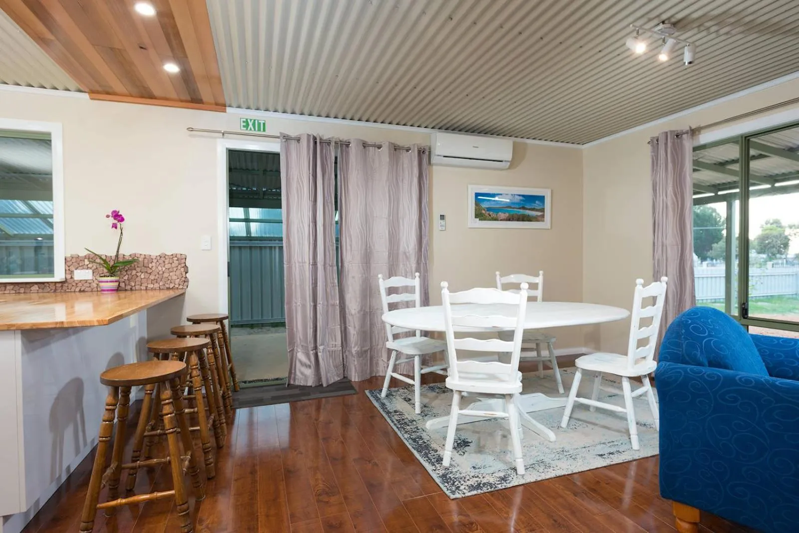 Living room in Nutcrackers Lodge