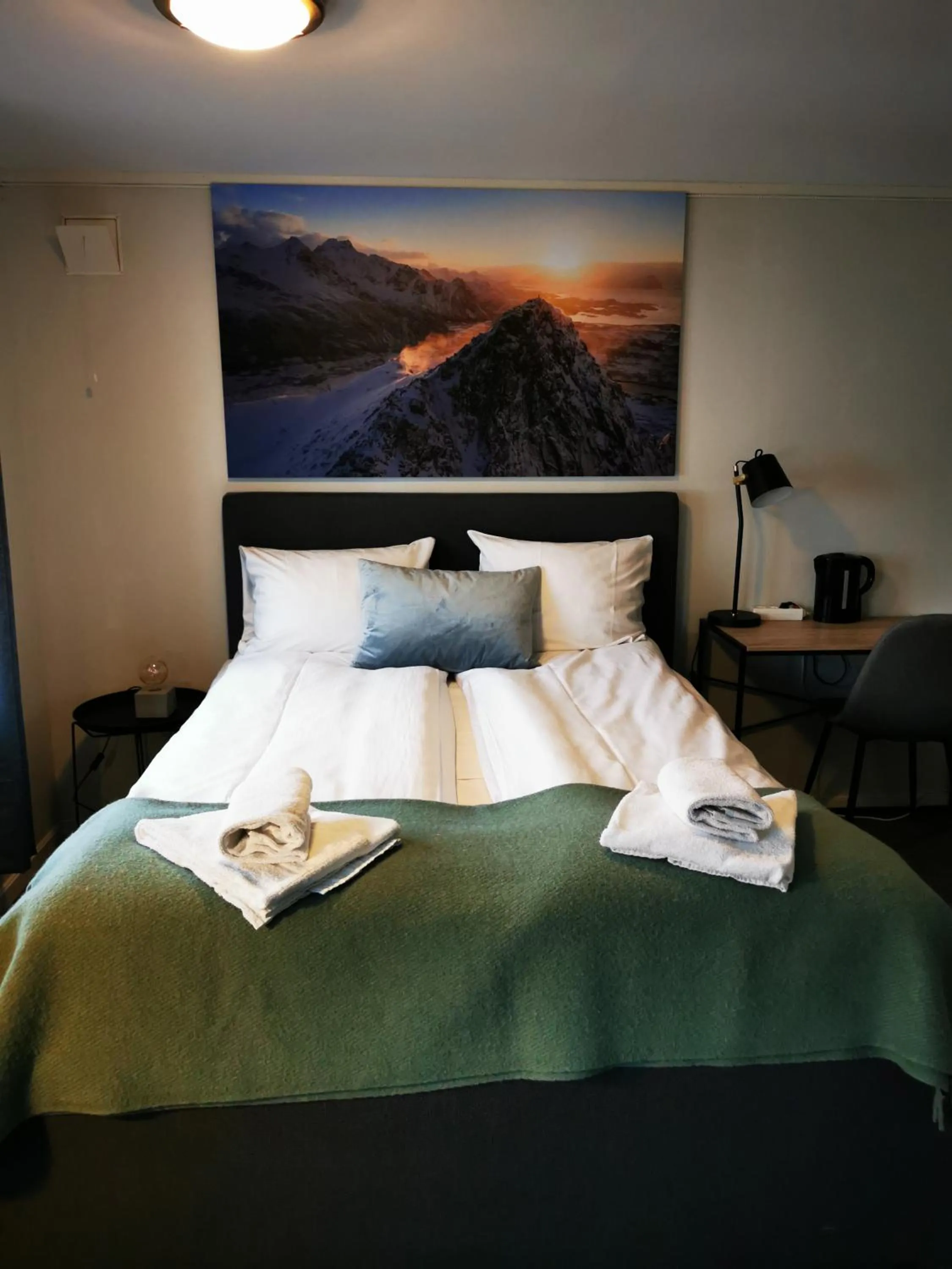 Bed in Henningsvær Guesthouse