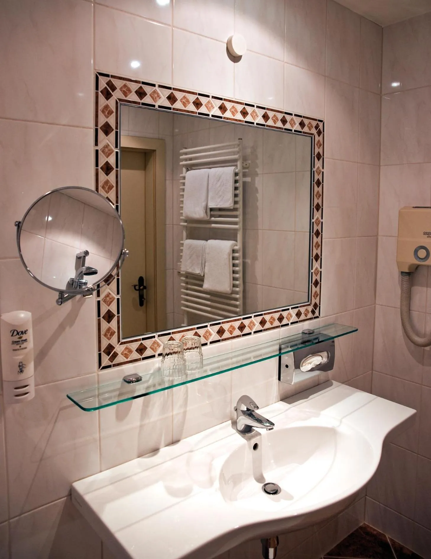 Bathroom in Appartement & Aparthotel Stern