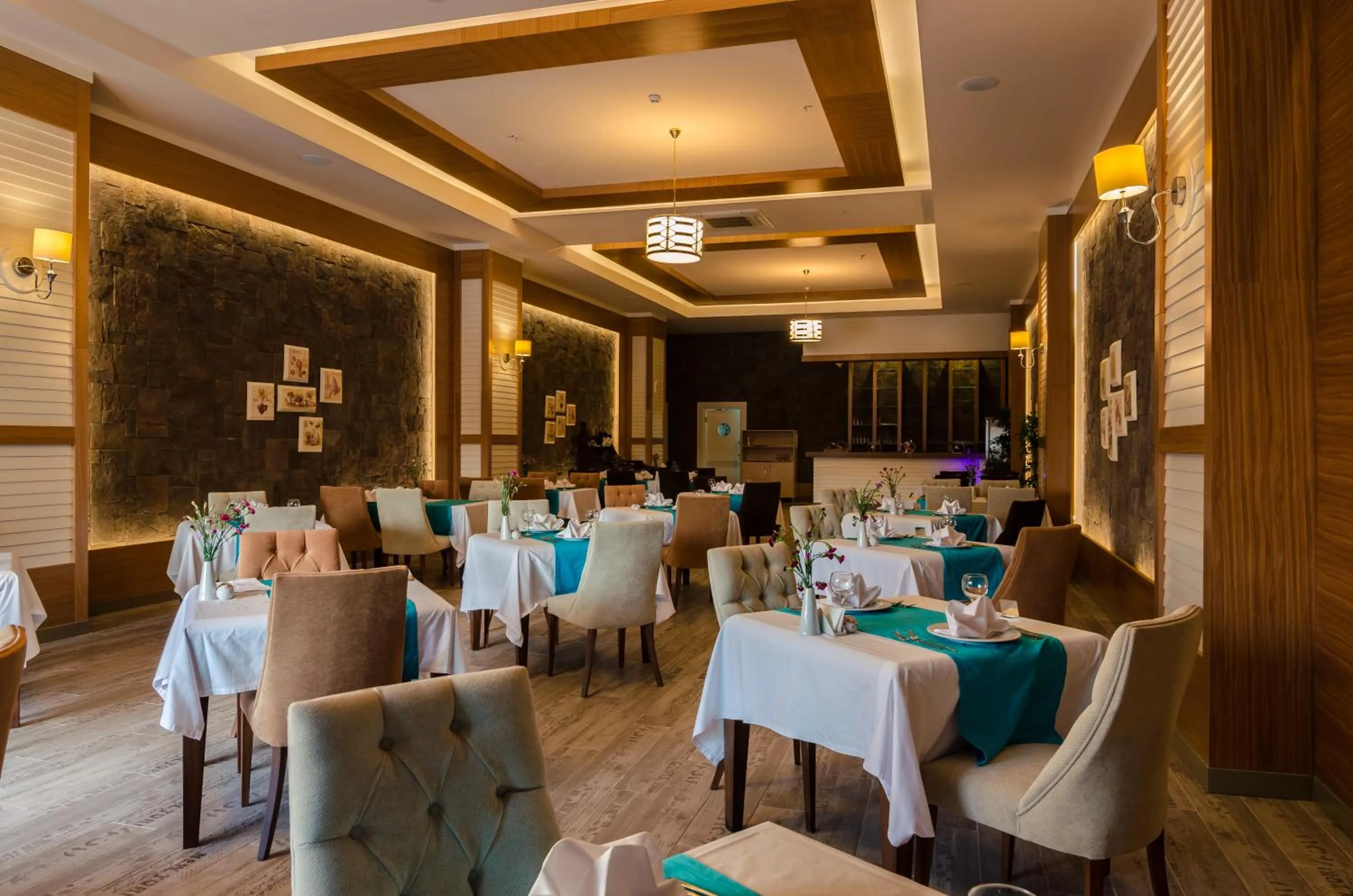 Restaurant/places to eat in The Lumos Deluxe Resort Hotel & Spa