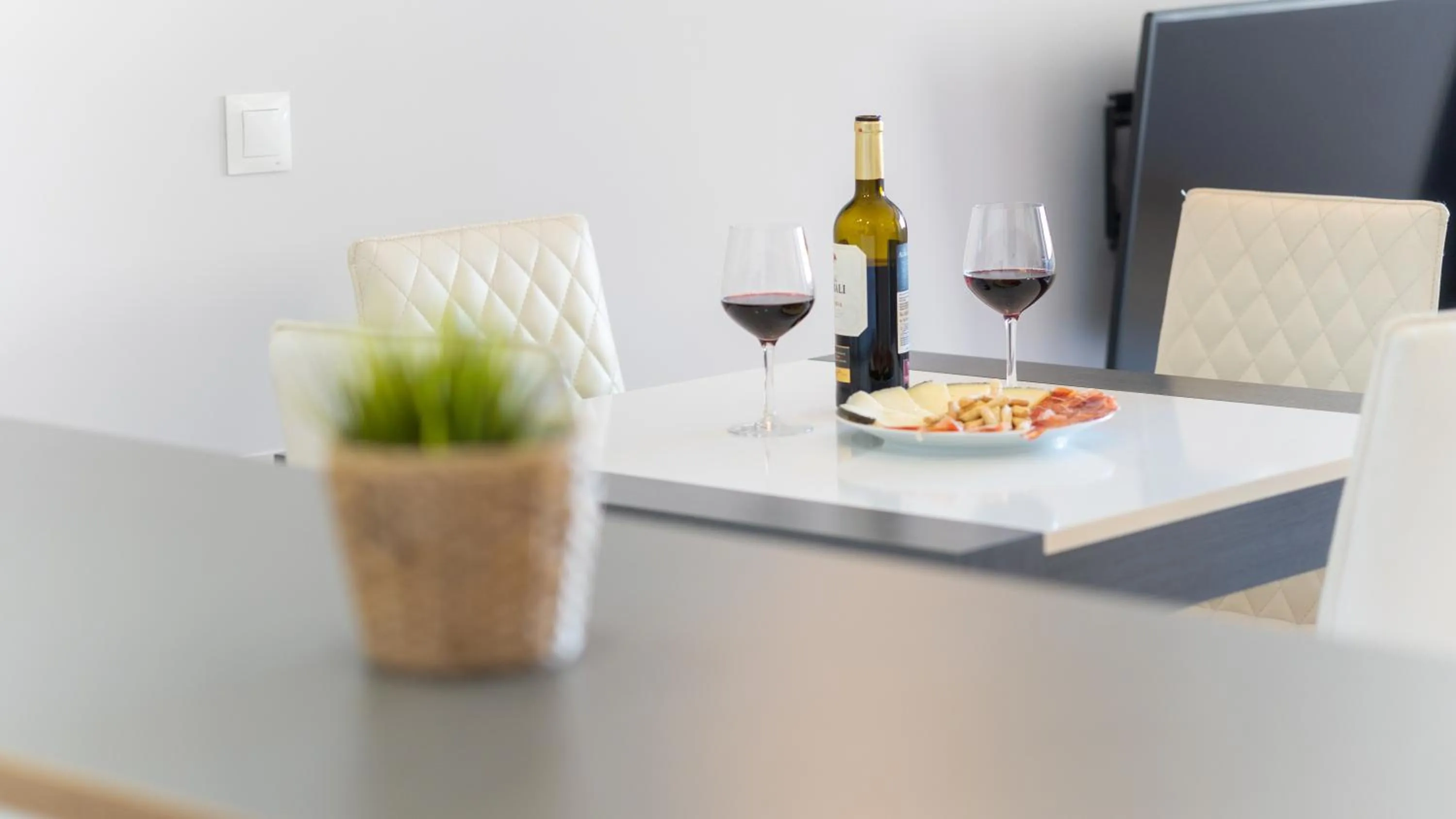 Dining area in Apartamentos Castillo by Sur Suites