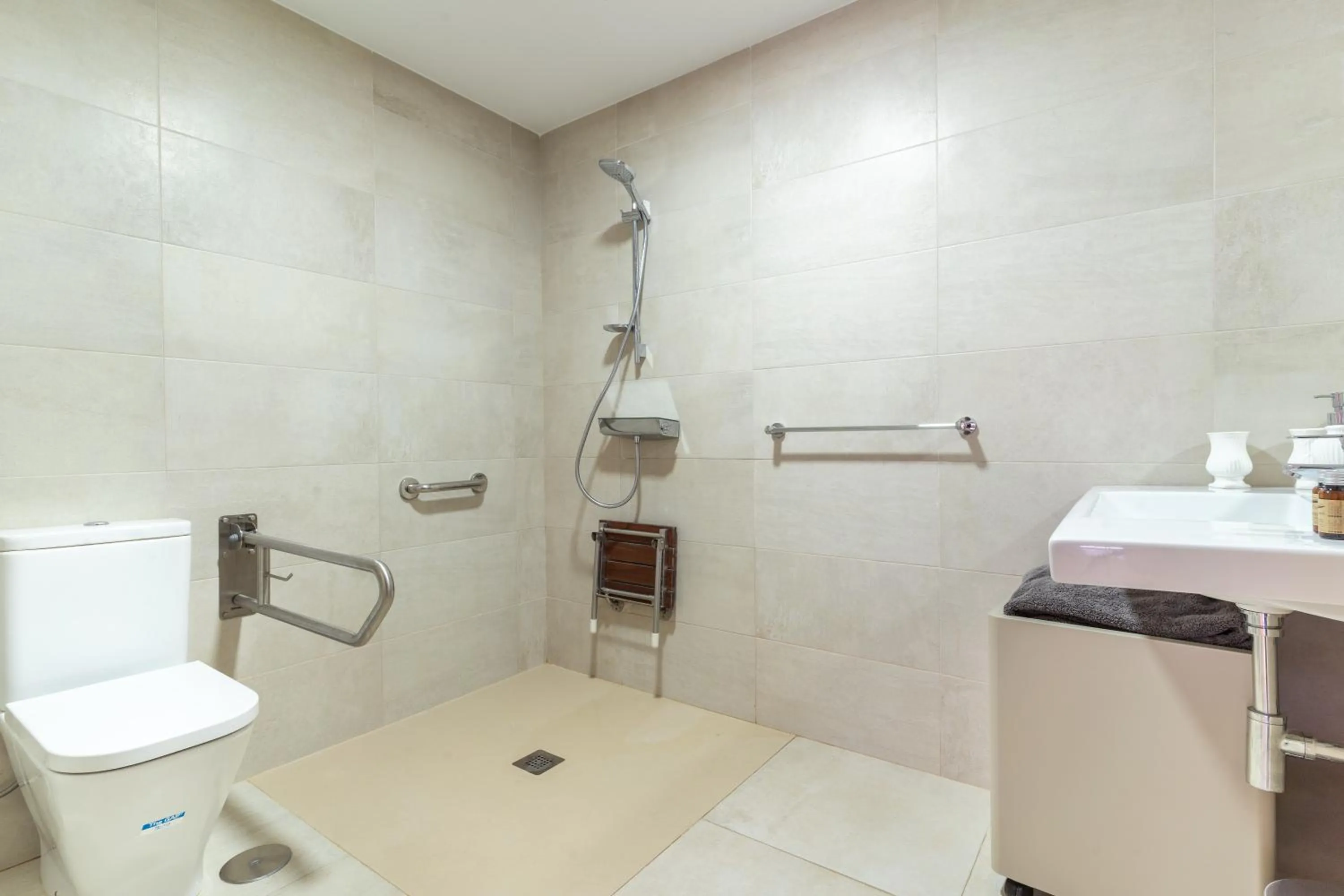 Shower in Apartamentos Castillo by Sur Suites