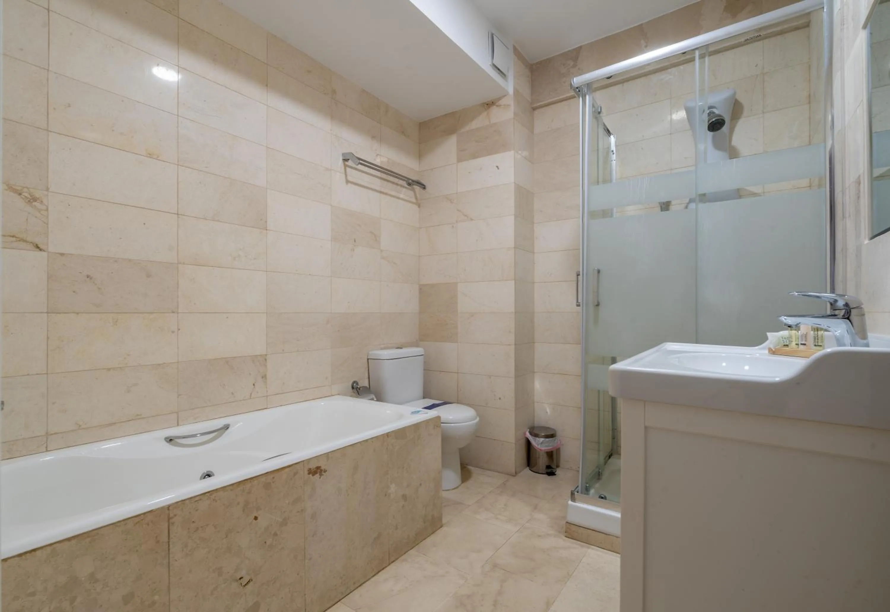 Hot Tub in Apartamentos Castillo by Sur Suites